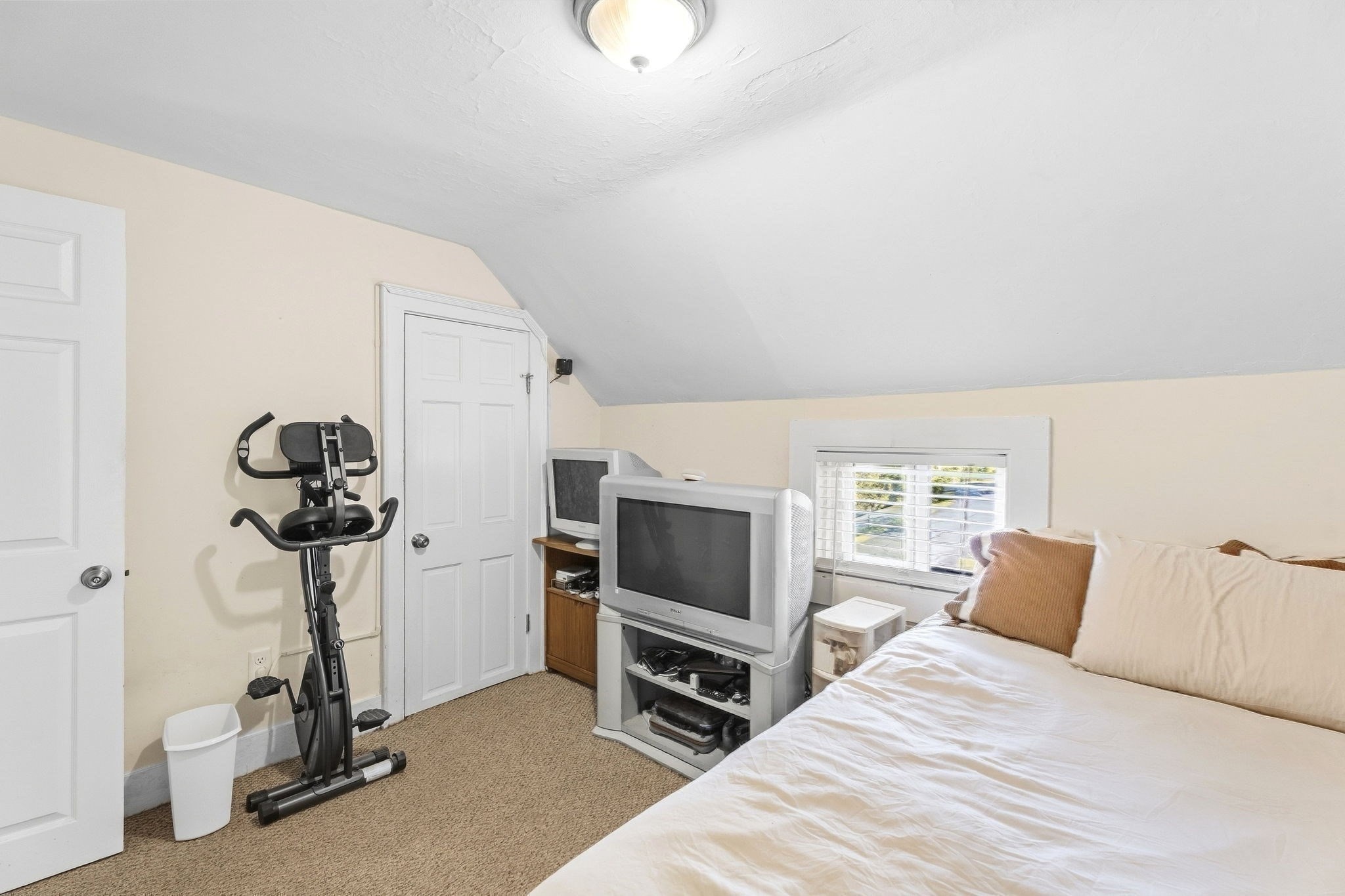 9 Mechanic St Property Photo 18
