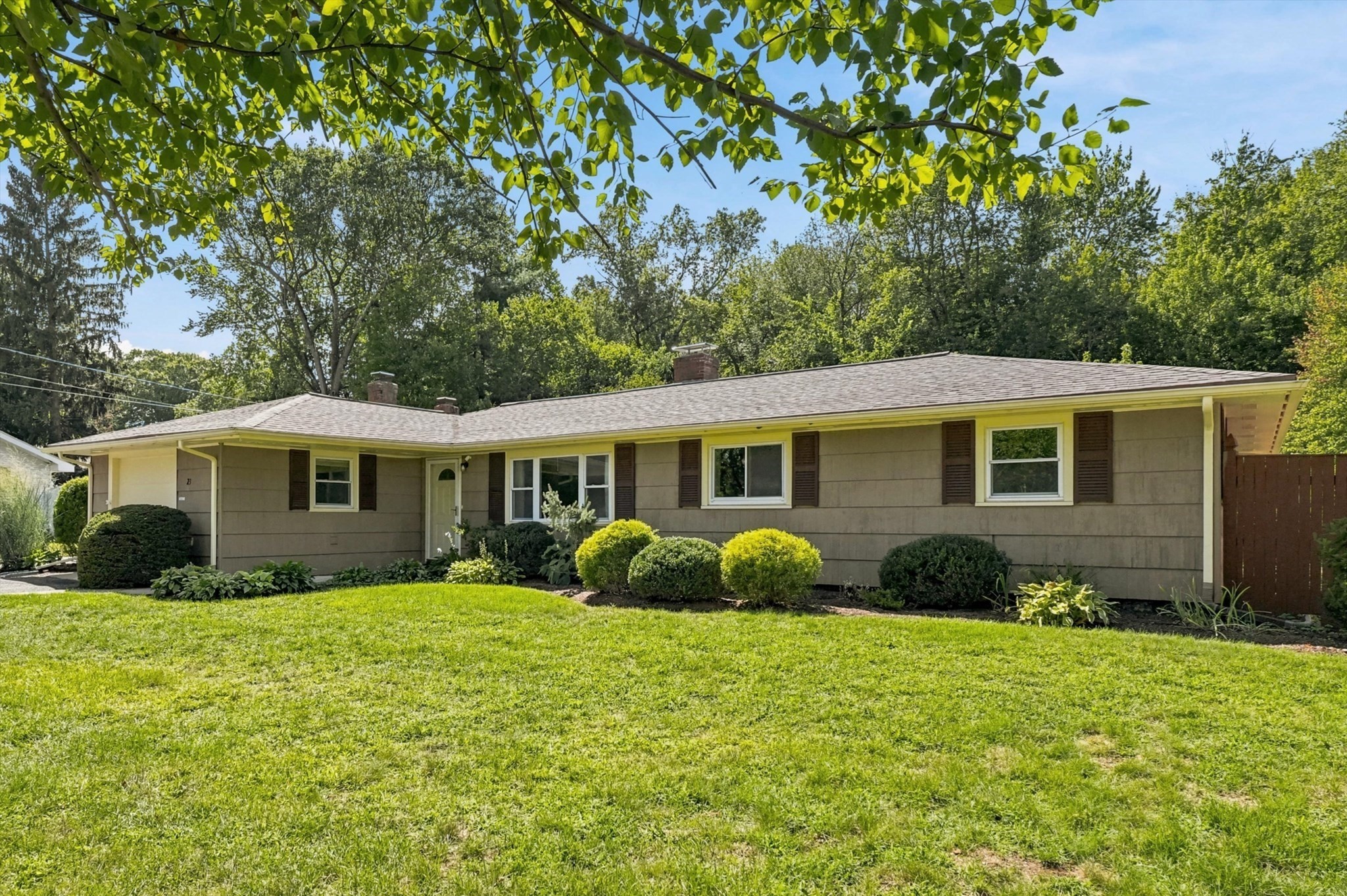 23 Campello Road Property Photo 2