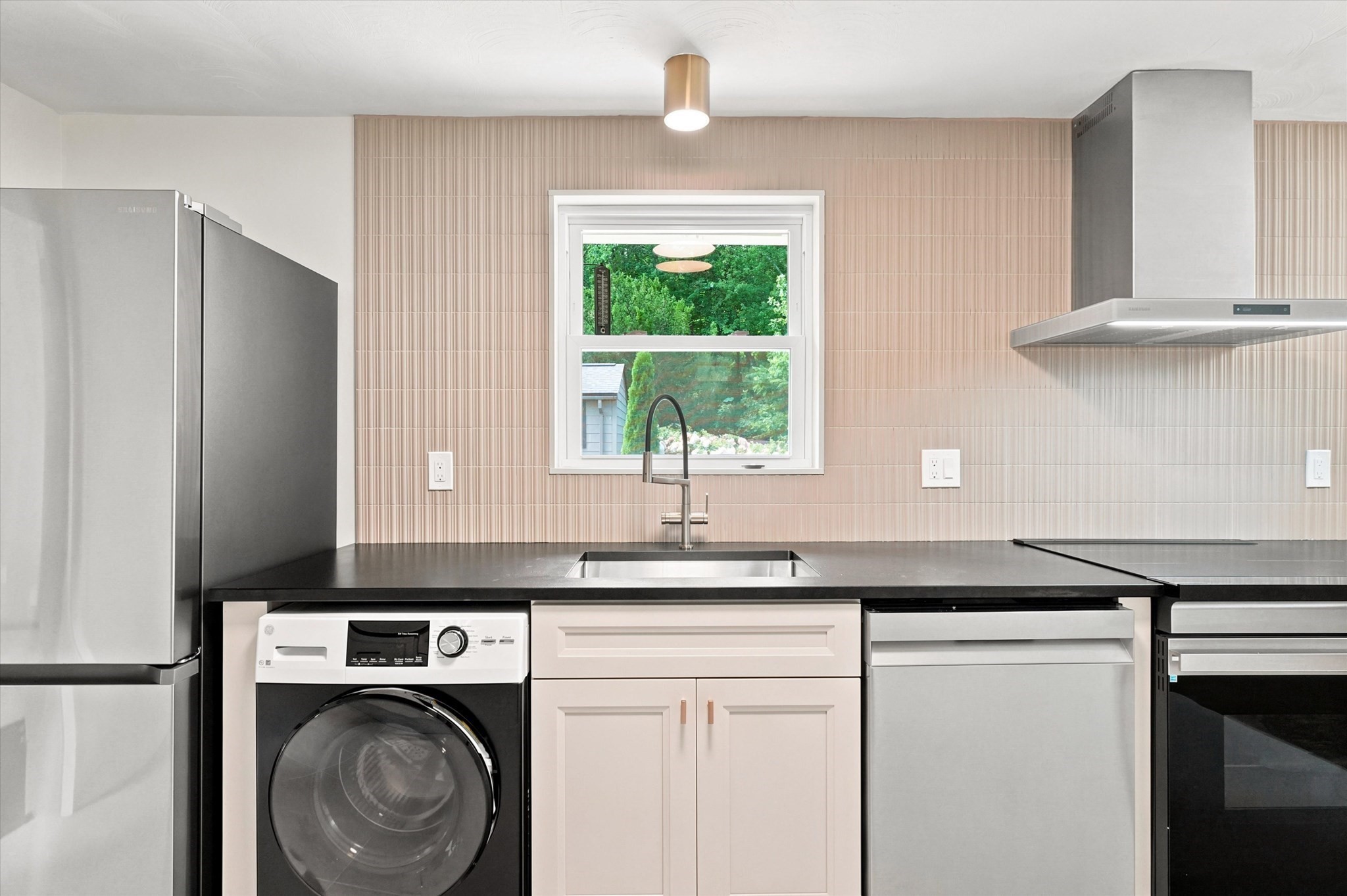 23 Campello Road Property Photo 11