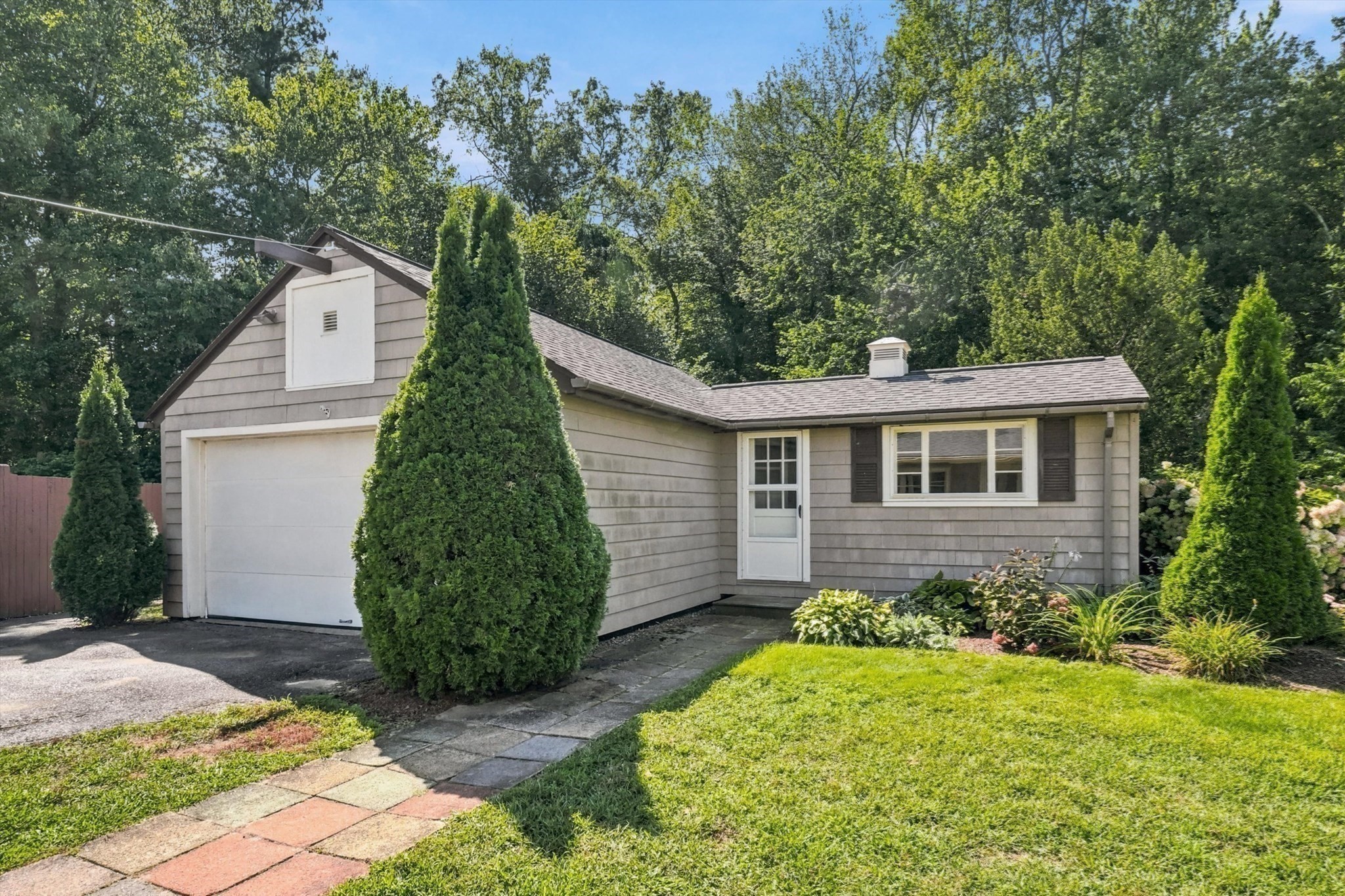 23 Campello Road Property Photo 28