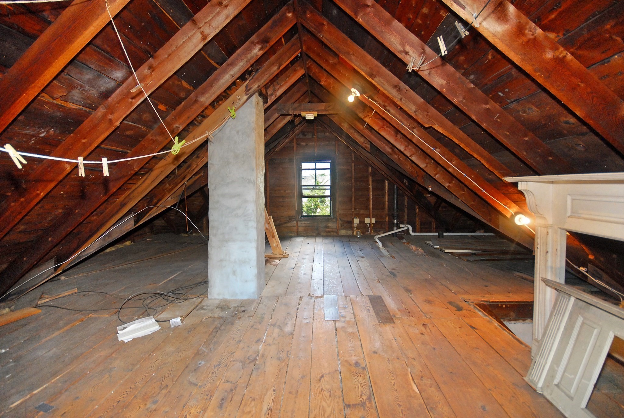 208 Central St. Property Photo 14