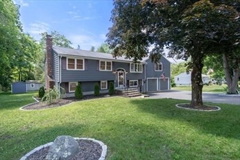 324 S Elm St Property Photo 3