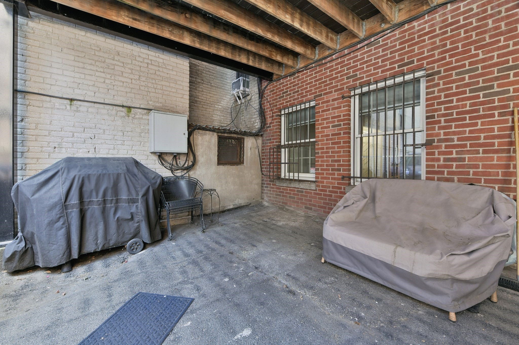 15 Saint George St # A Property Photo 10