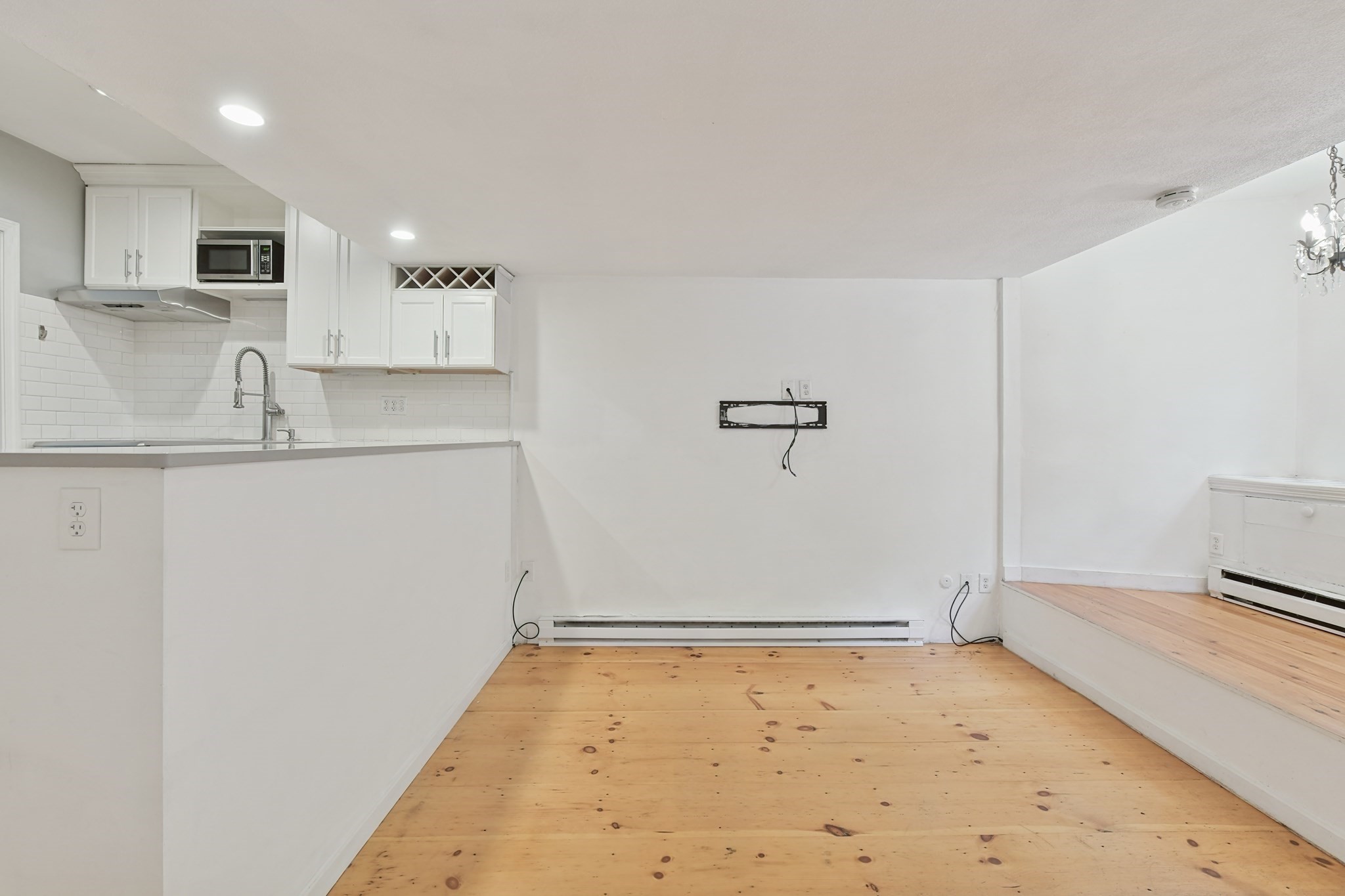 15 Saint George St # A Property Photo 19