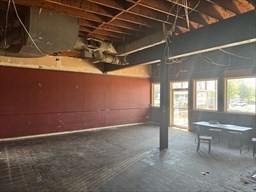 208 Fitchburg Turnpike Property Photo 5