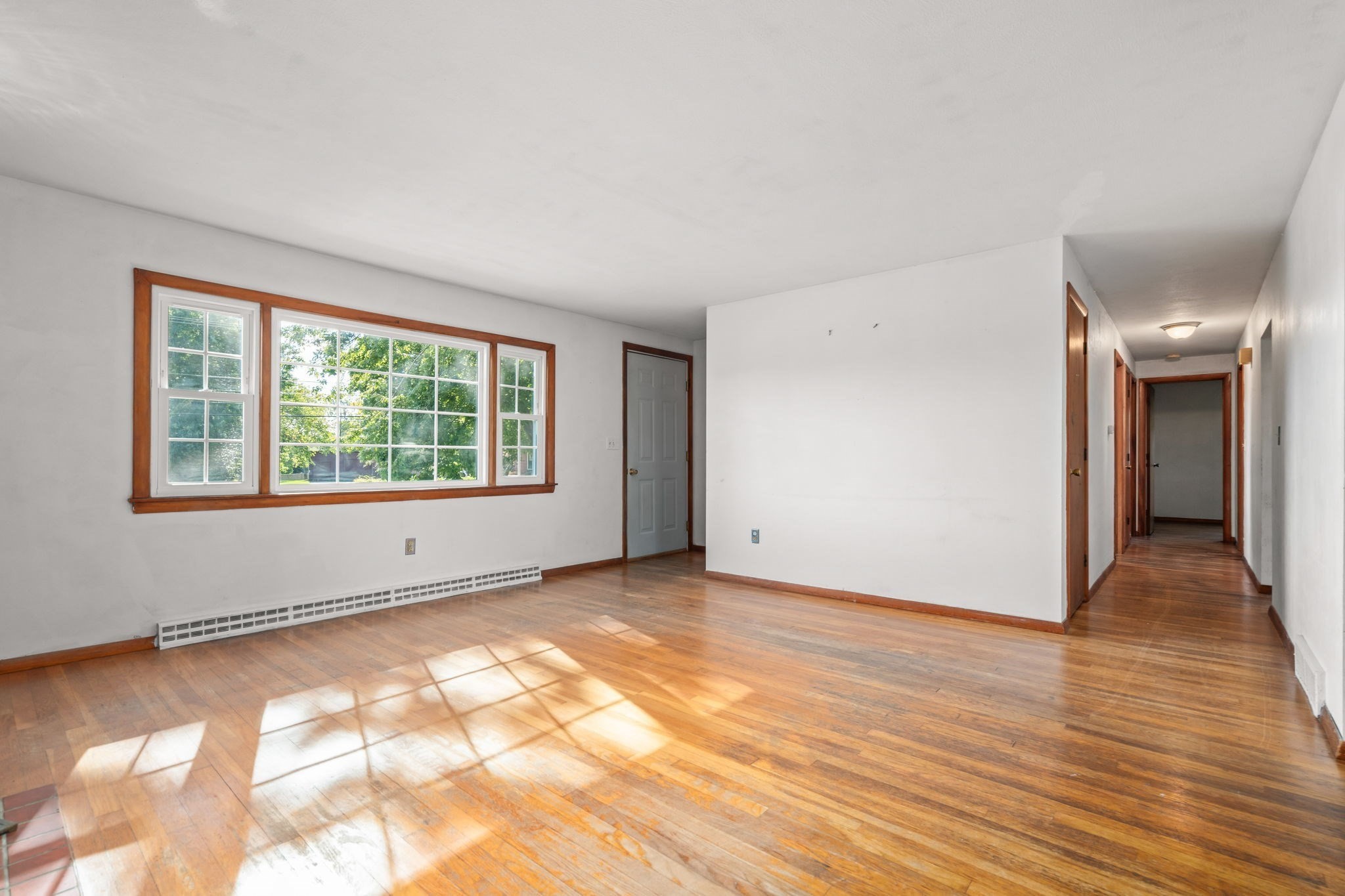100 Low St Property Photo 3