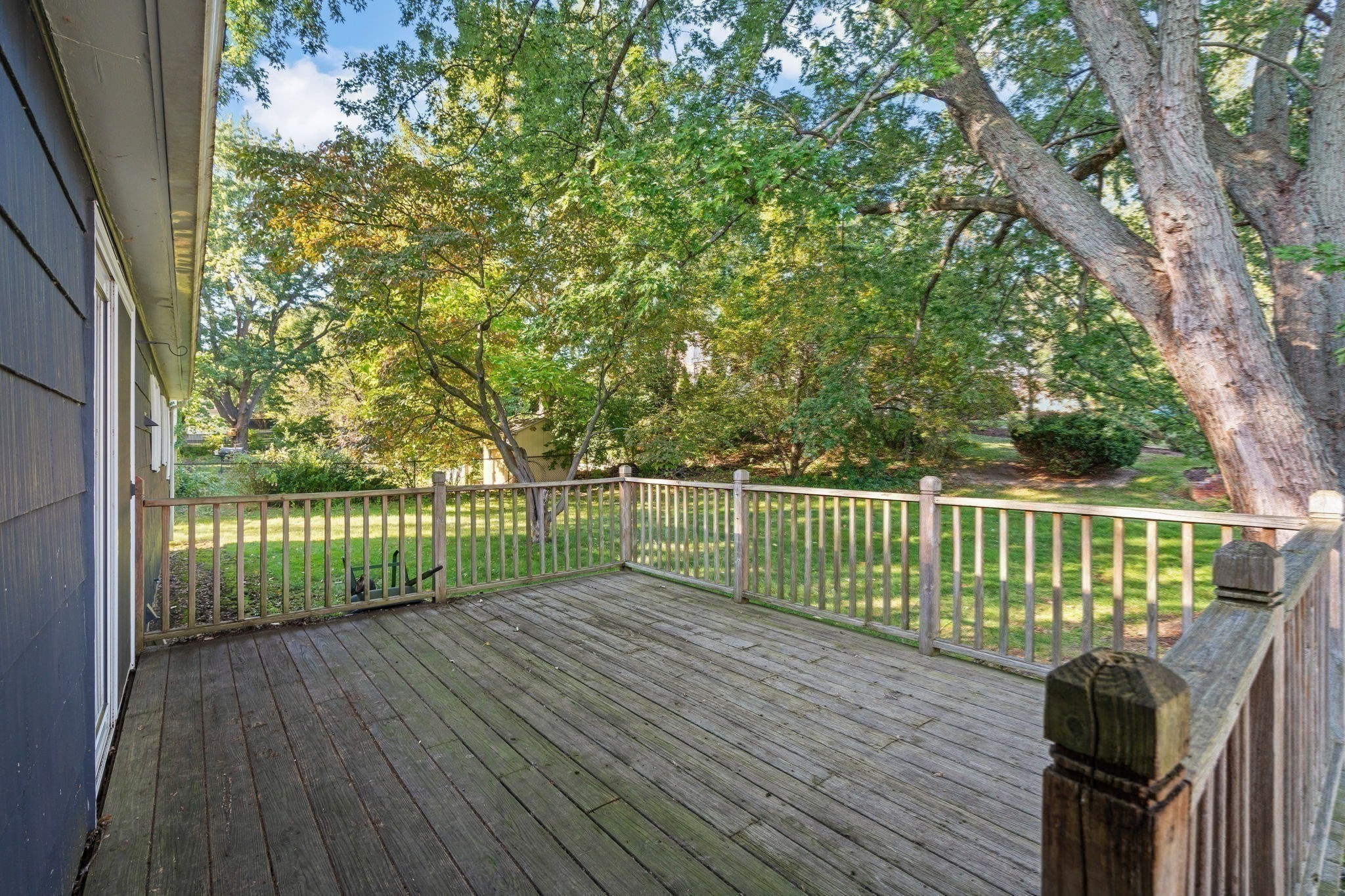 100 Low St Property Photo 23