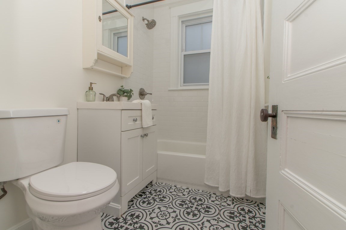 88 Bartlett St # 1 Property Photo 18
