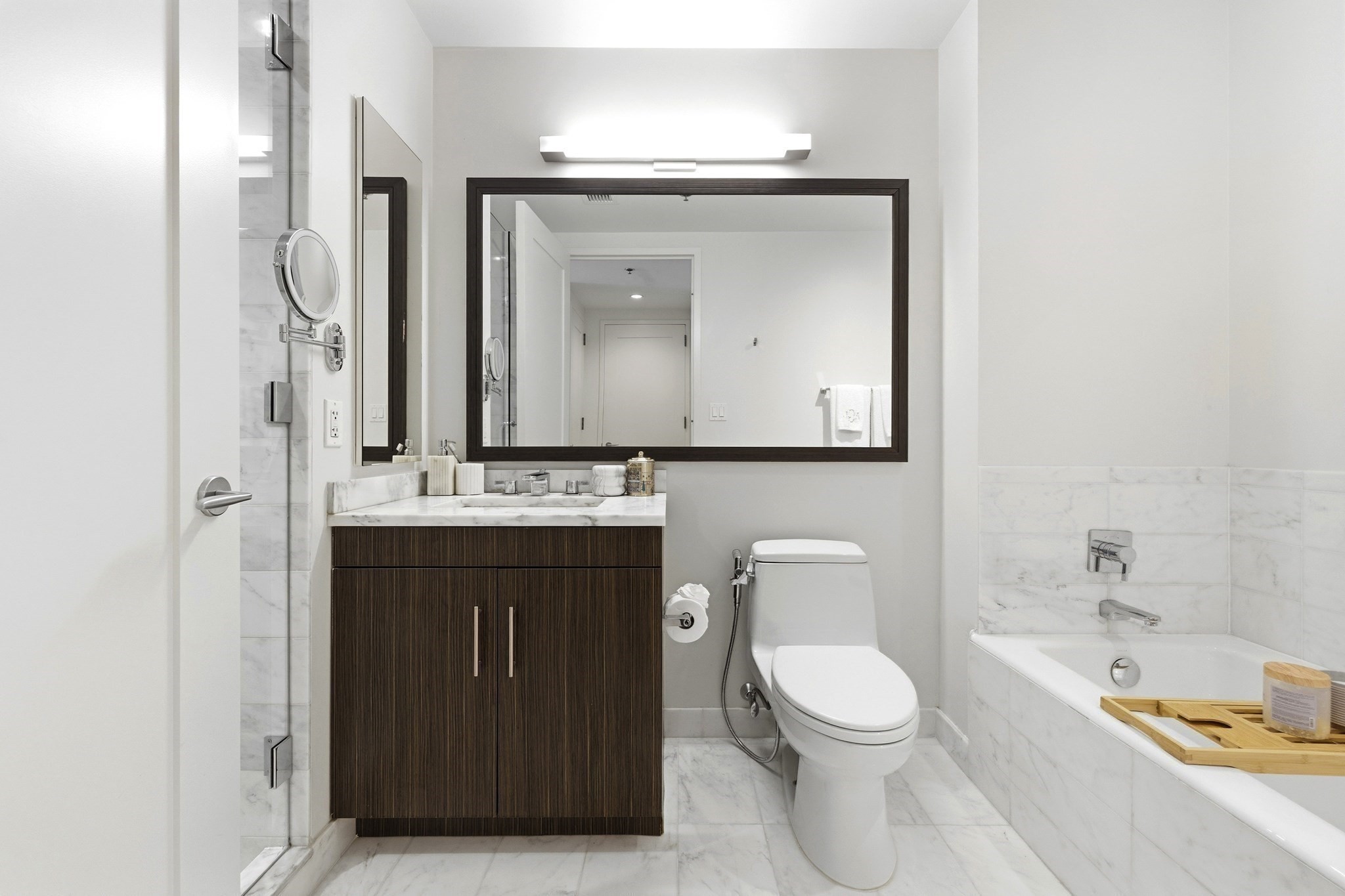 580 Washington St # 1207 Property Photo 17