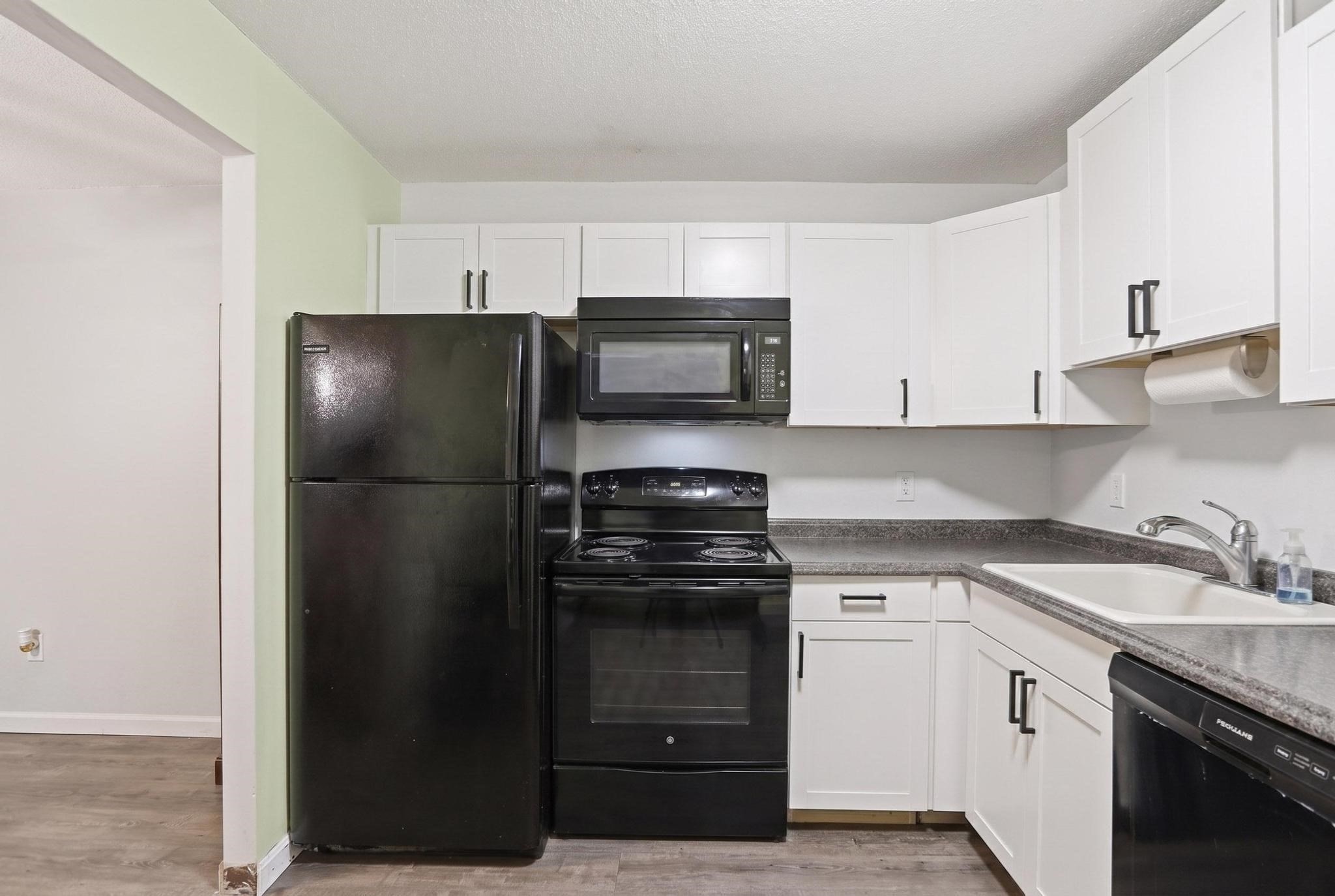 491 W Central St # D2 Property Photo 8