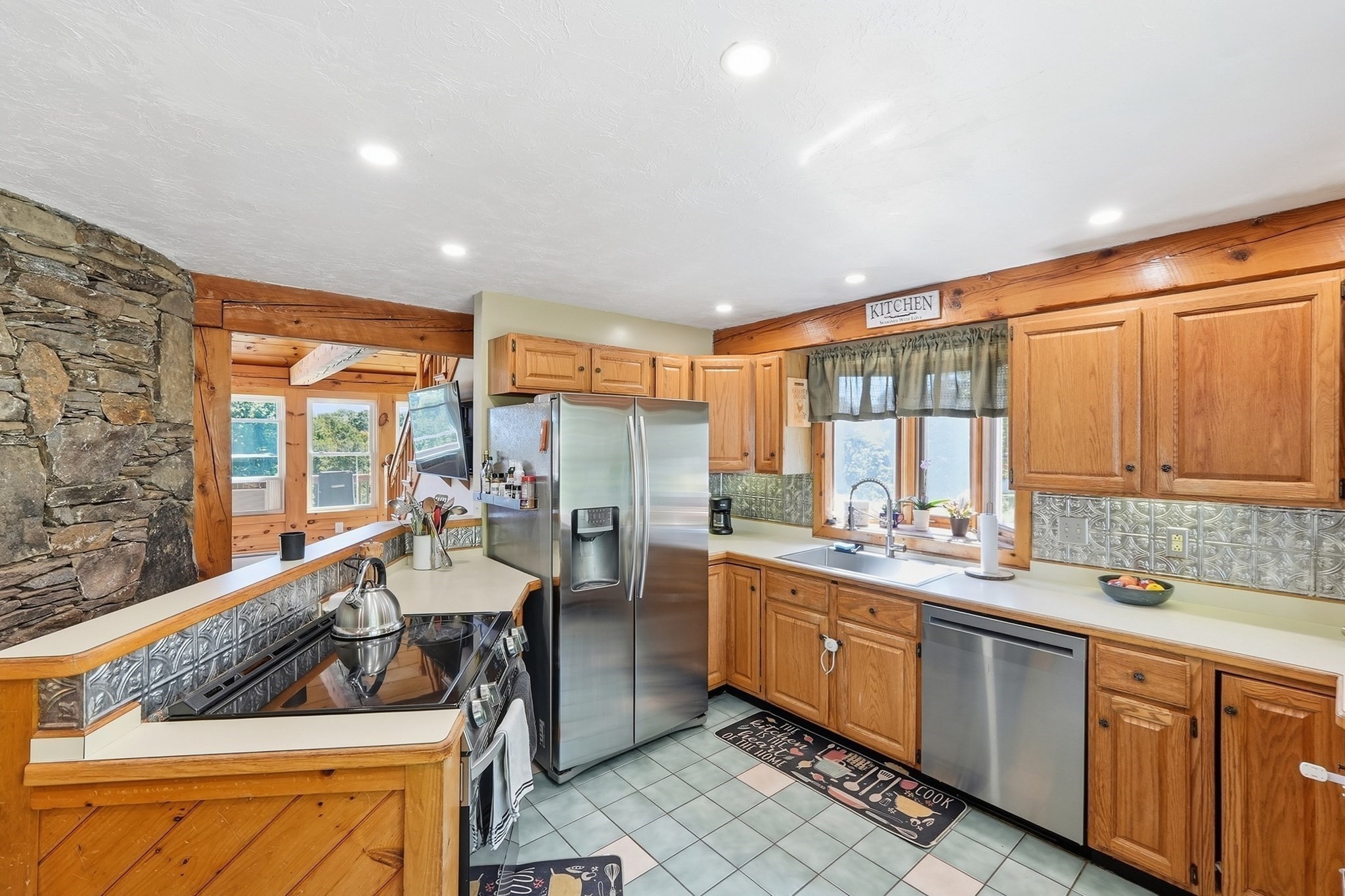 731 E Hill Rd Property Photo 12