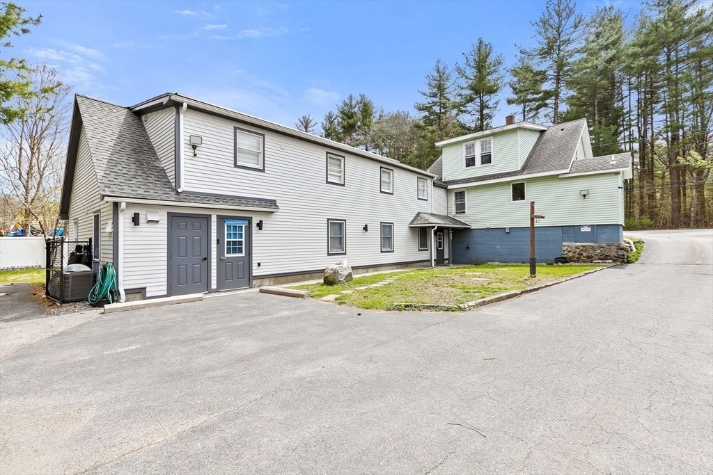 137 Westboro Rd Property Photo 1