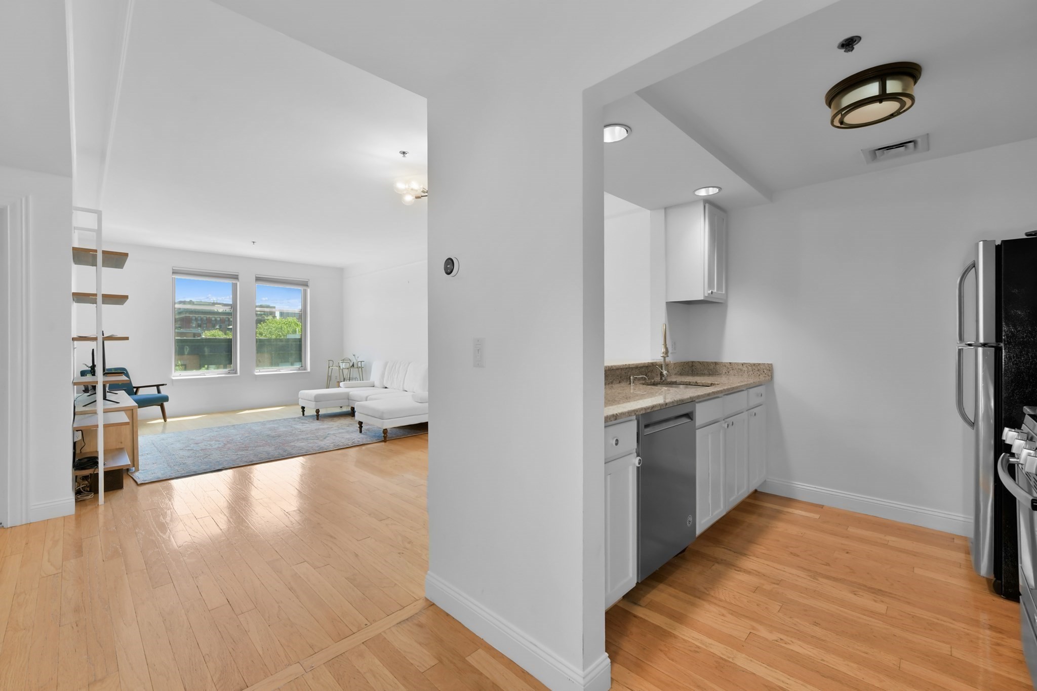 1597 Washington St # 406 Property Photo 2