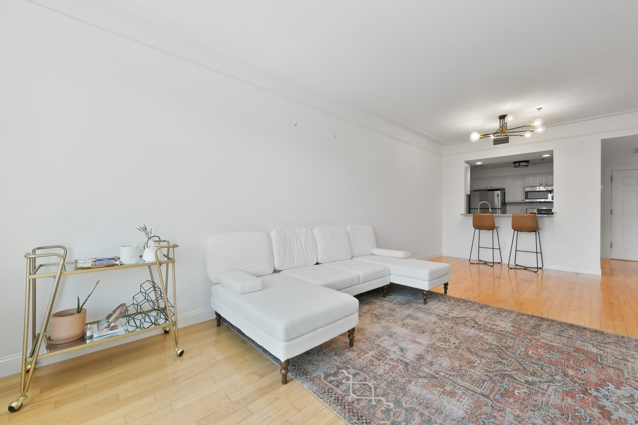 1597 Washington St # 406 Property Photo 4