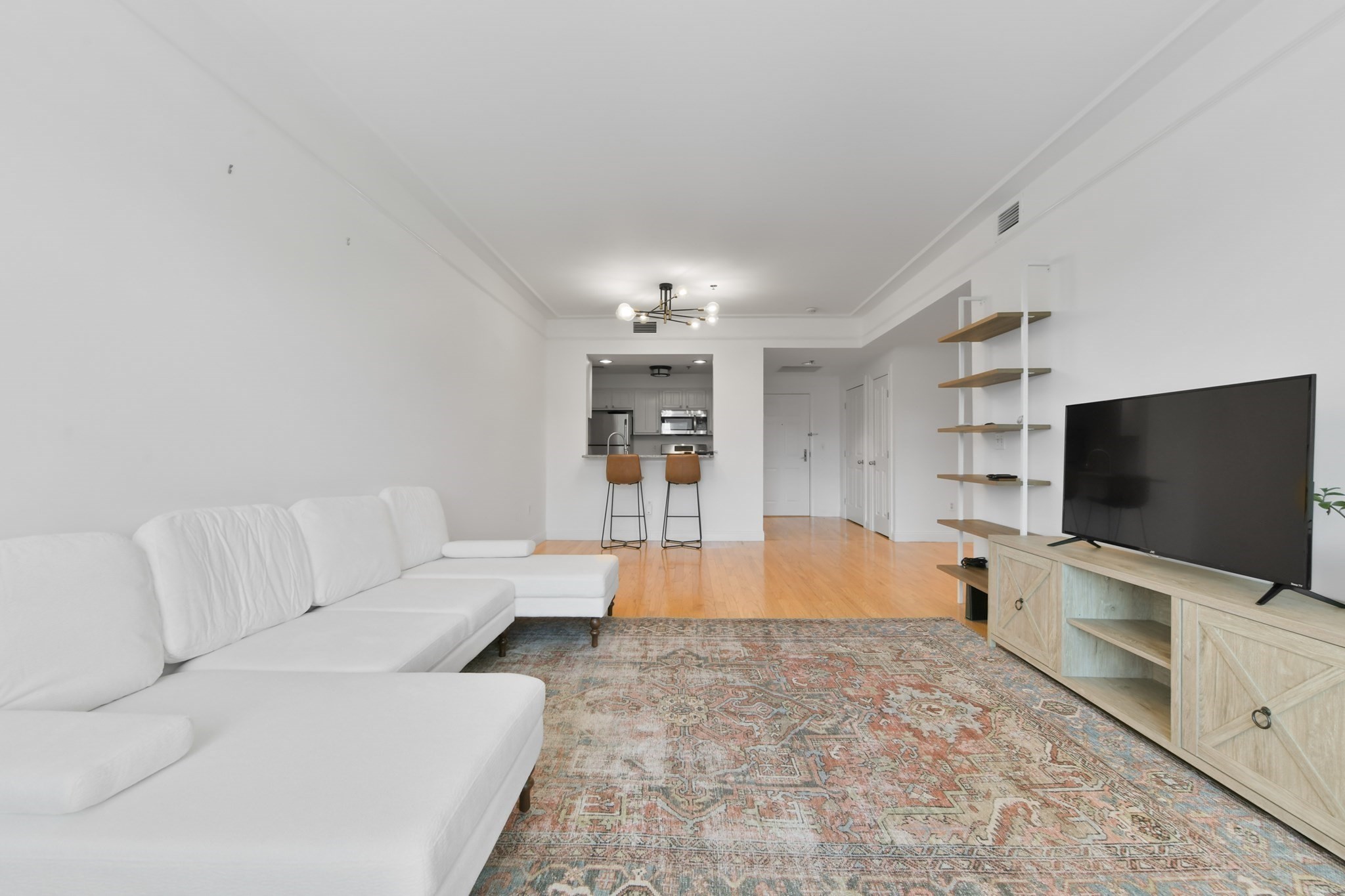 1597 Washington St # 406 Property Photo 5