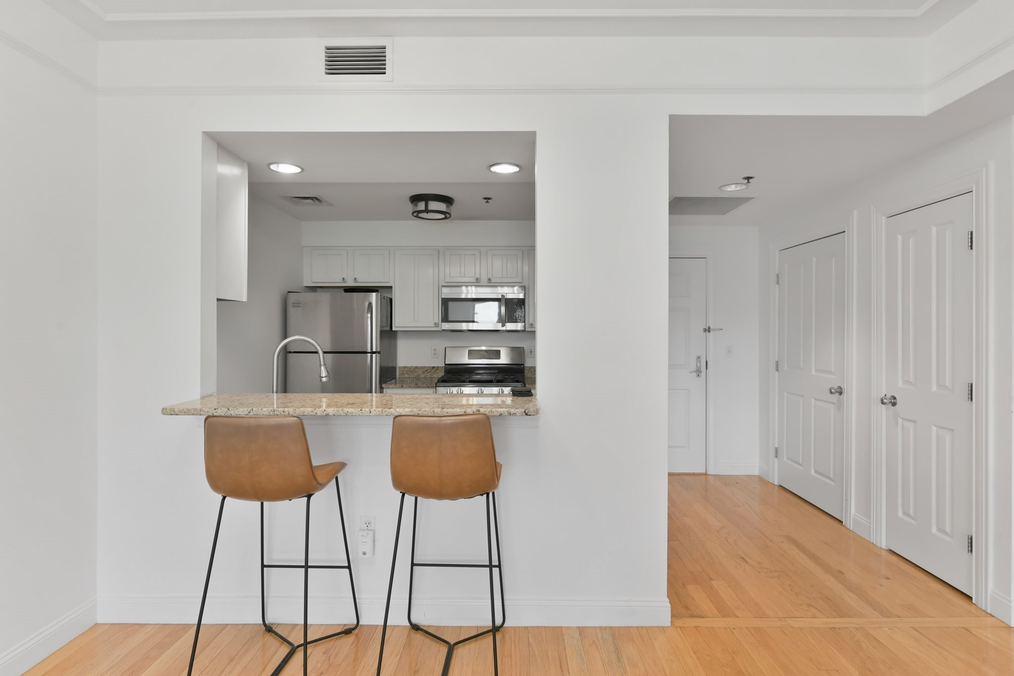 1597 Washington St # 406 Property Photo 12