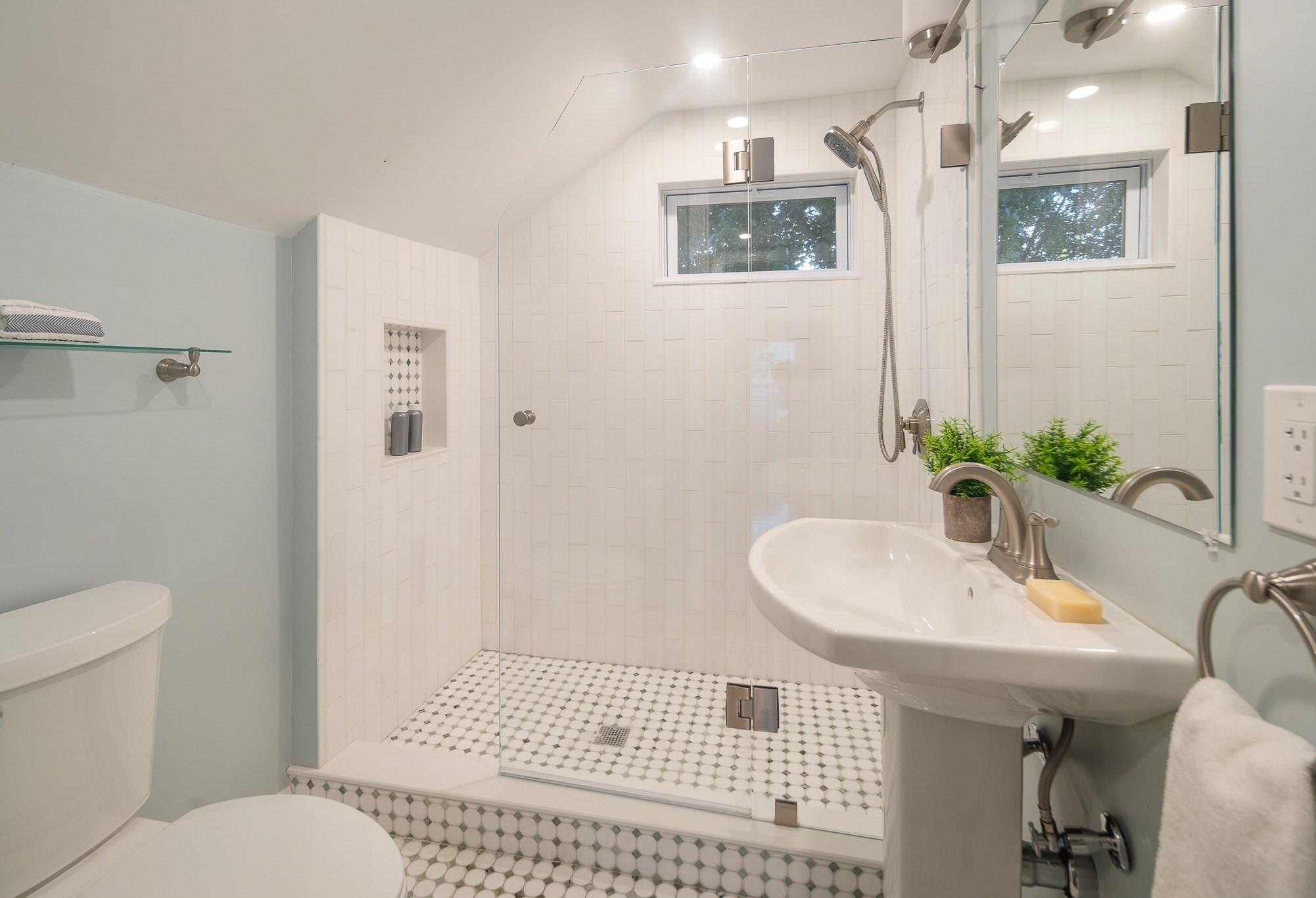 7 Beach St Property Photo 14