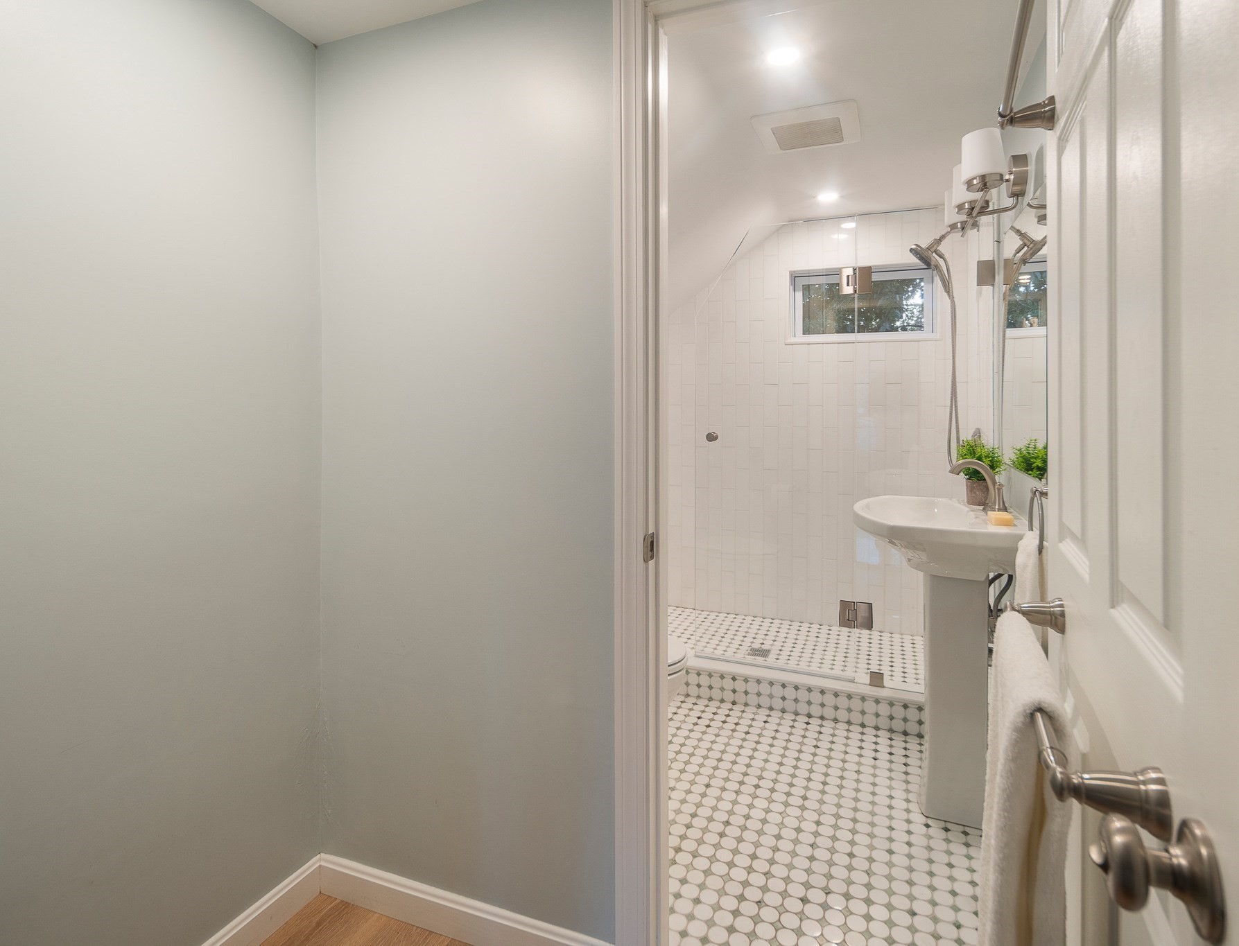 7 Beach St Property Photo 15