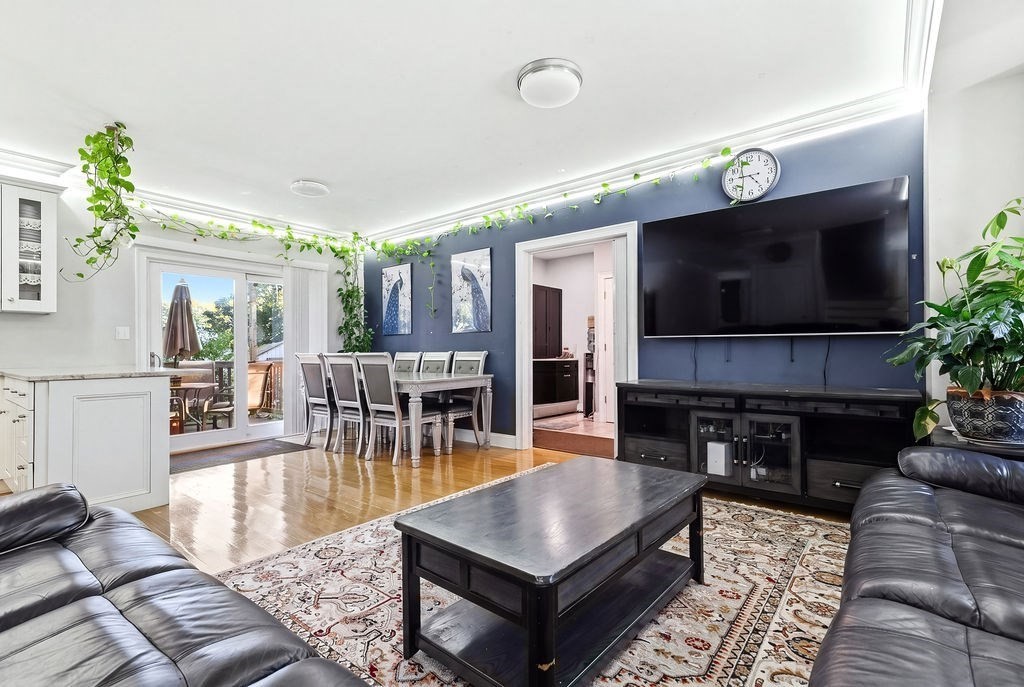 116 Common St Property Photo 10