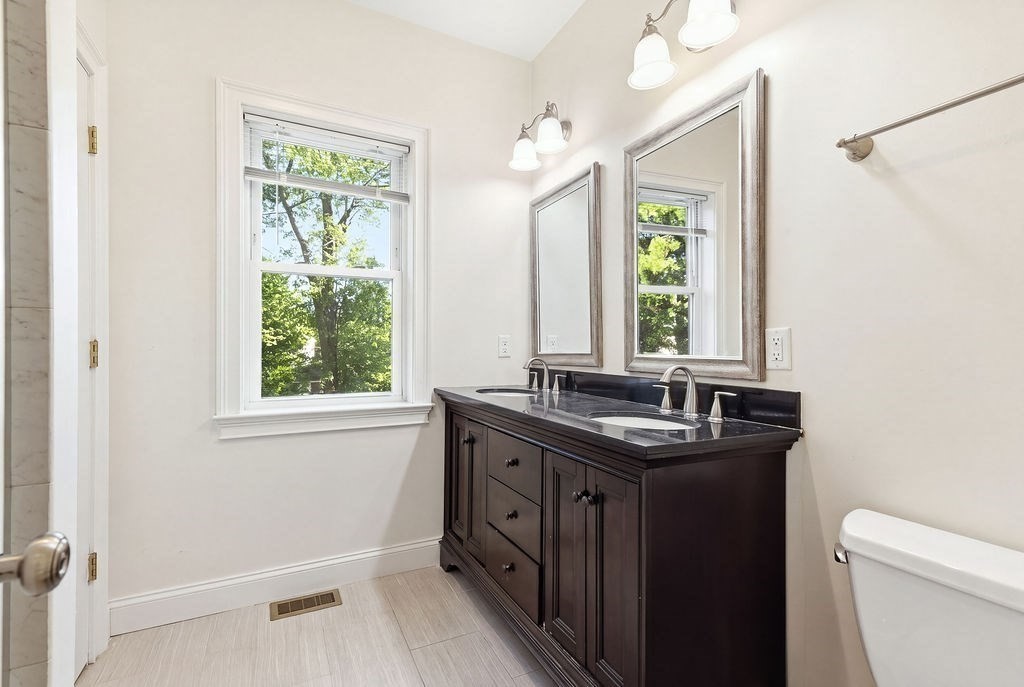 116 Common St Property Photo 24