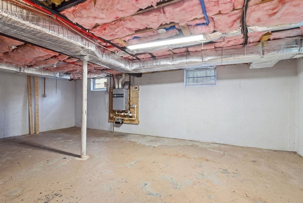 116 Common St Property Photo 32