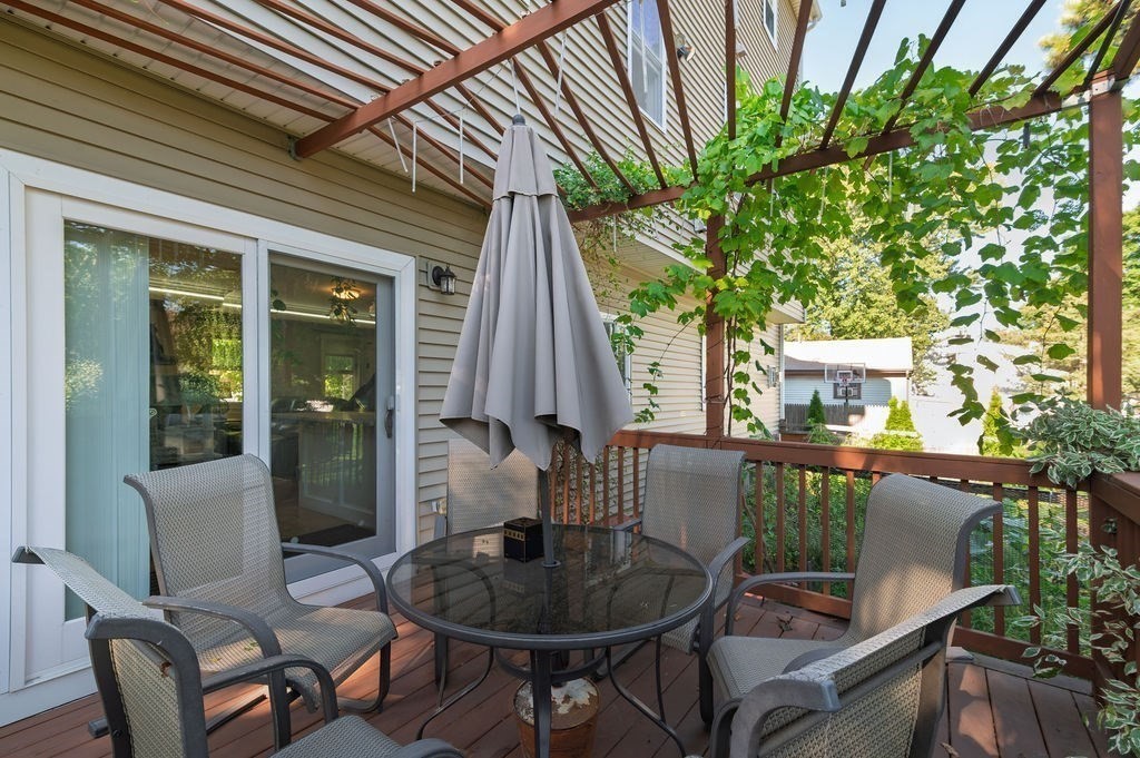 116 Common St Property Photo 35