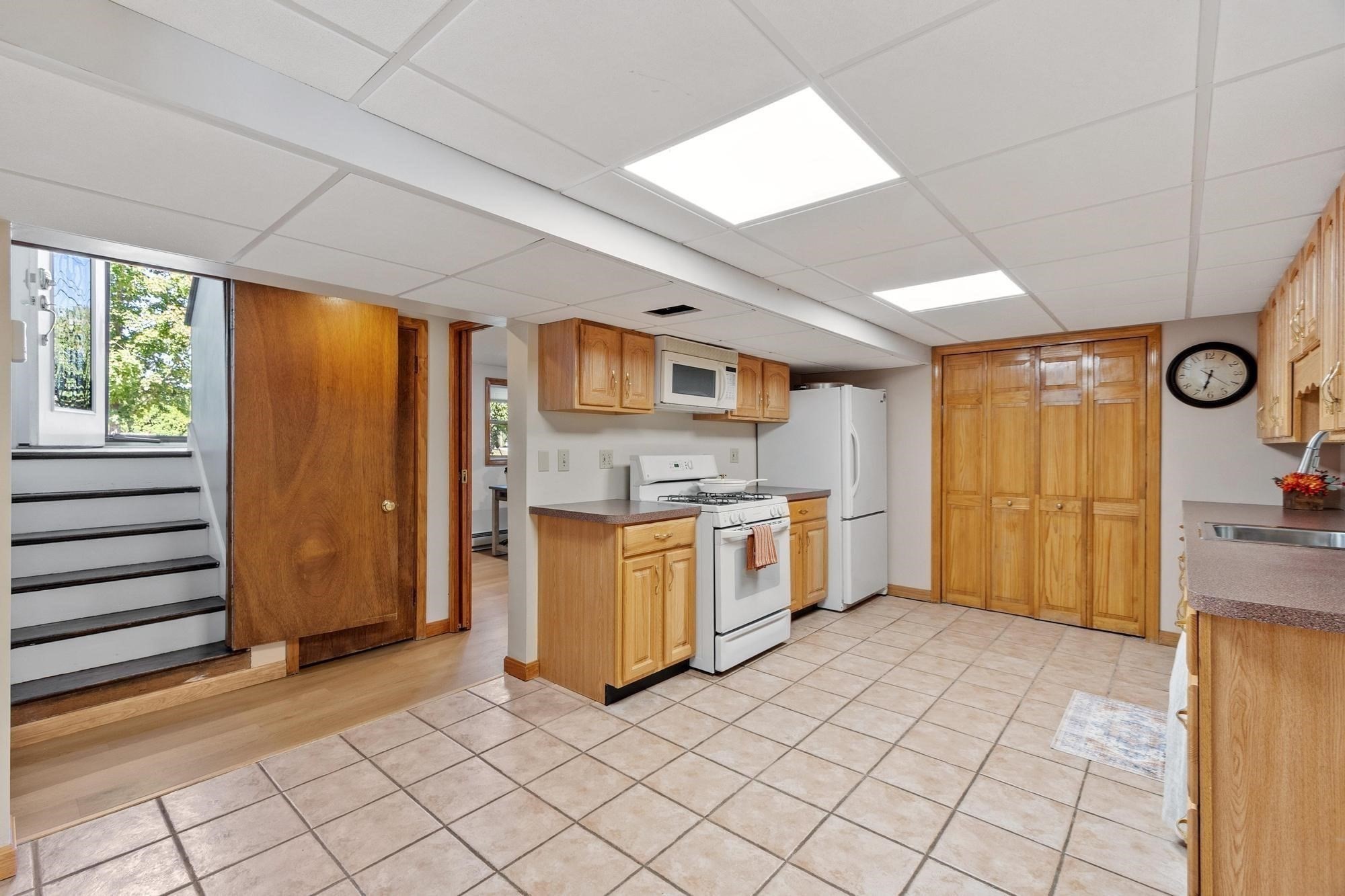 31 Paul Ave Property Photo 26