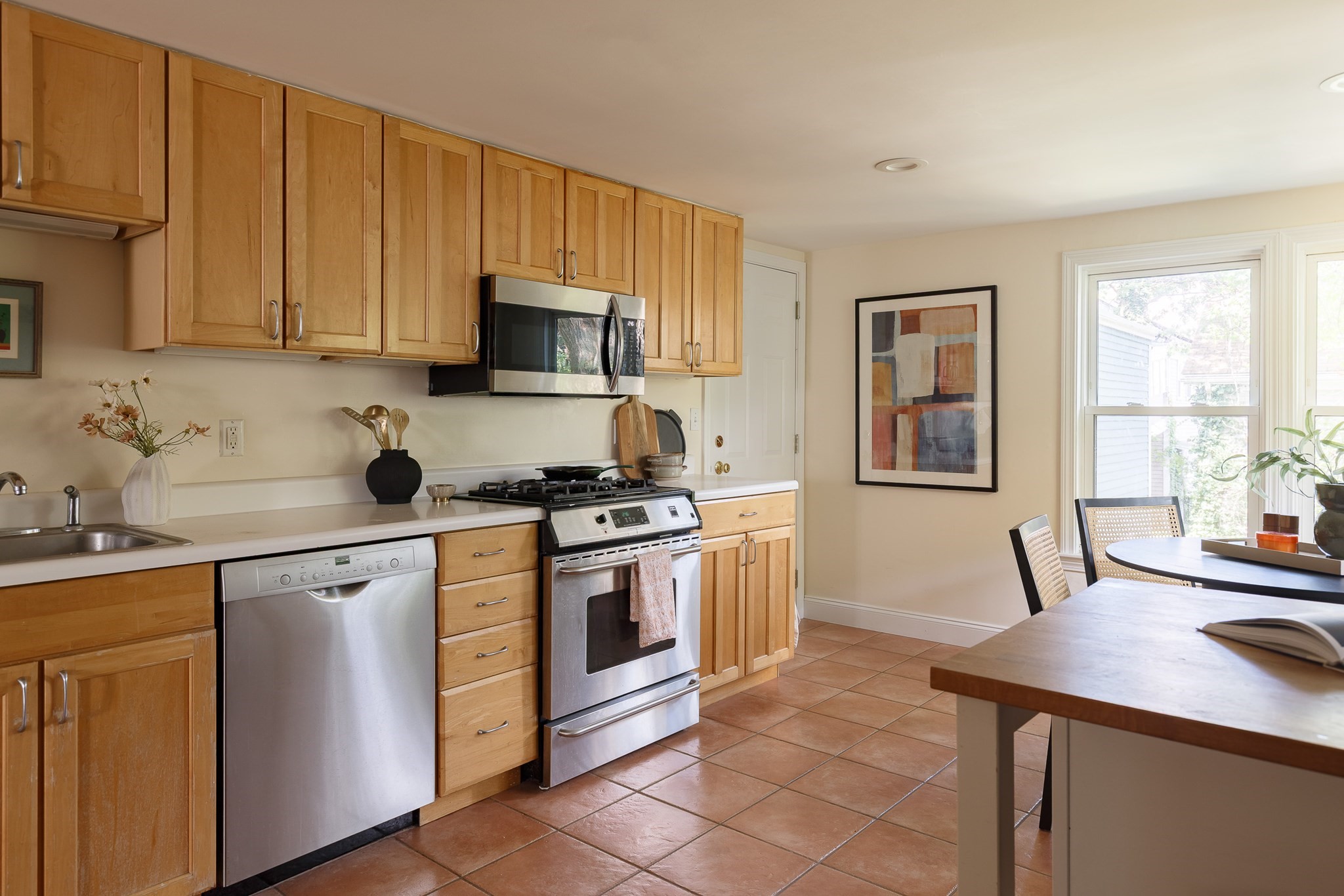 25 Chalk Street # 2 Property Photo 11