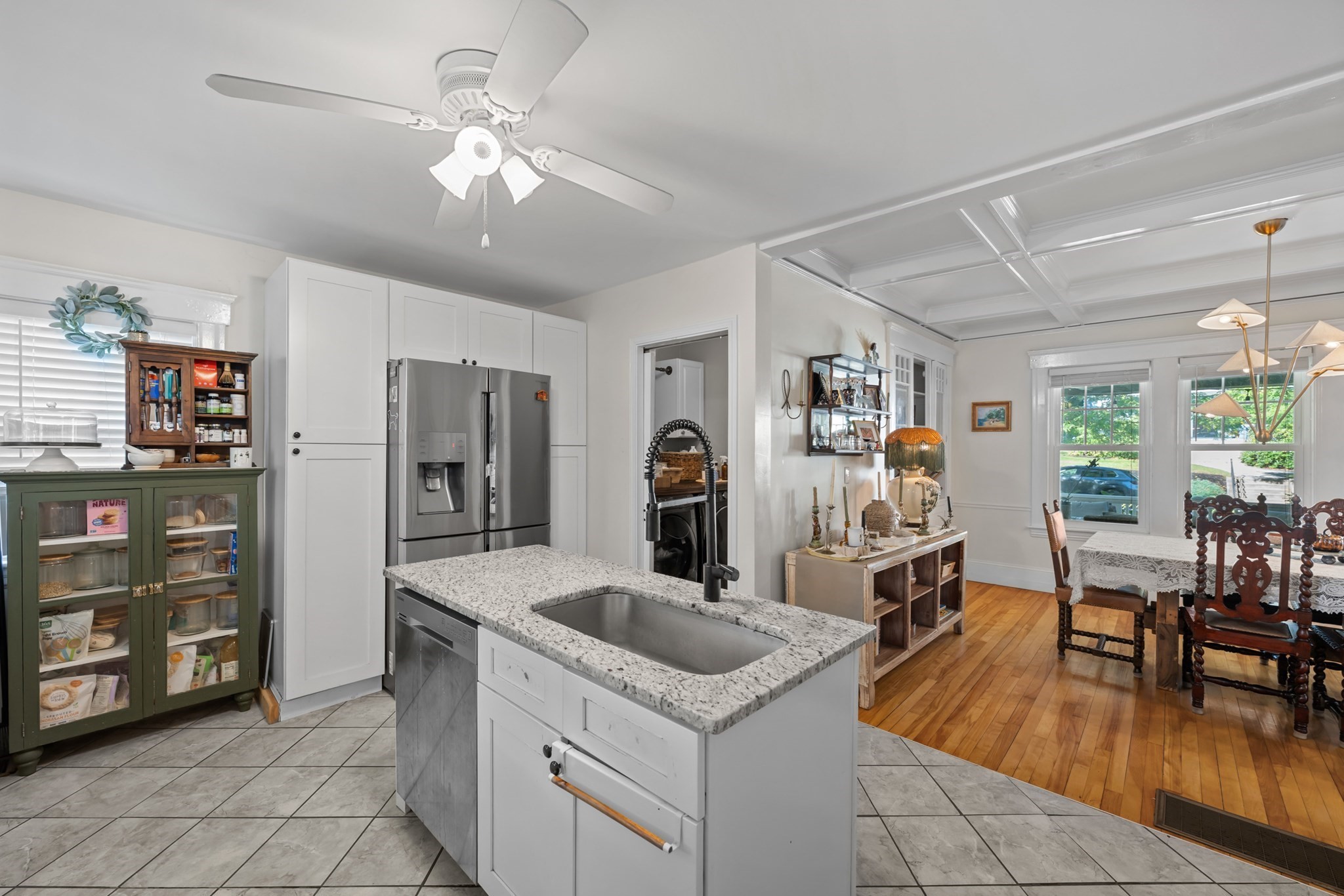 19 S Lenox St Property Photo 11
