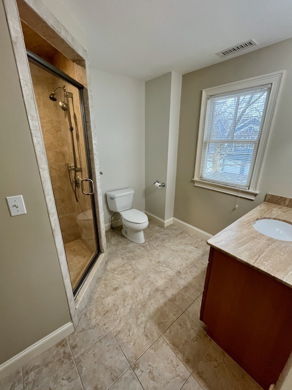 18 5th Ave # 18 Property Photo 12