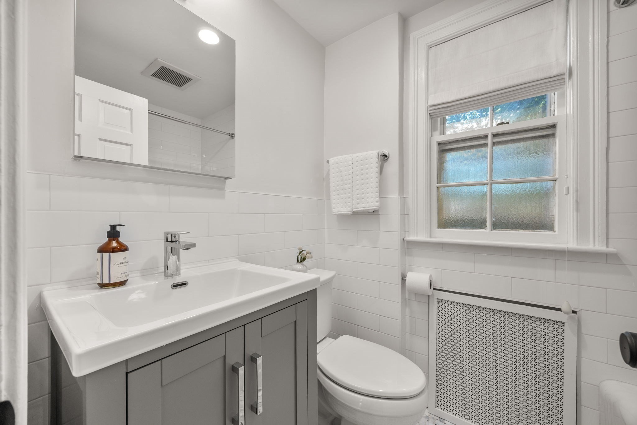 308 Webster Street Property Photo 9
