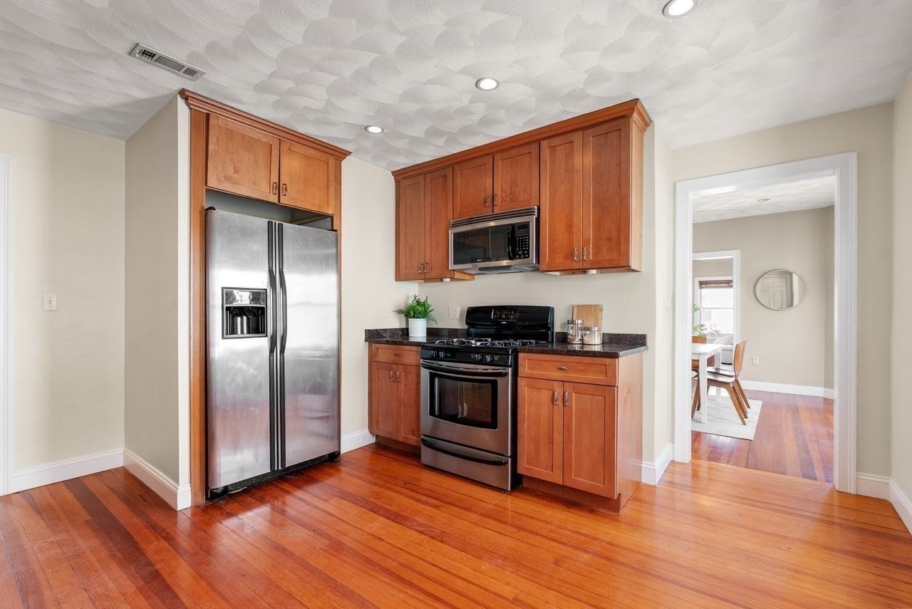 169 Sheridan Ave # 3 Property Photo 8