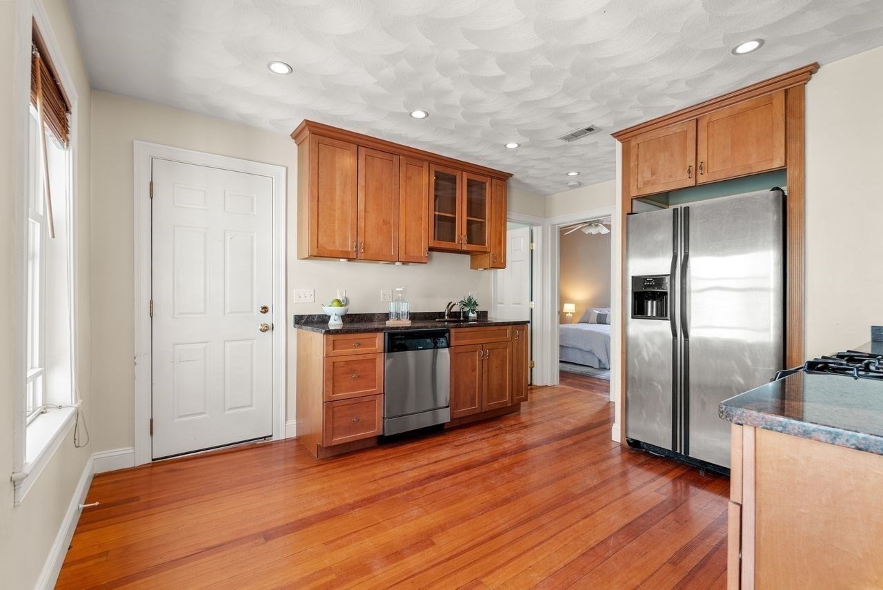 169 Sheridan Ave # 3 Property Photo 9