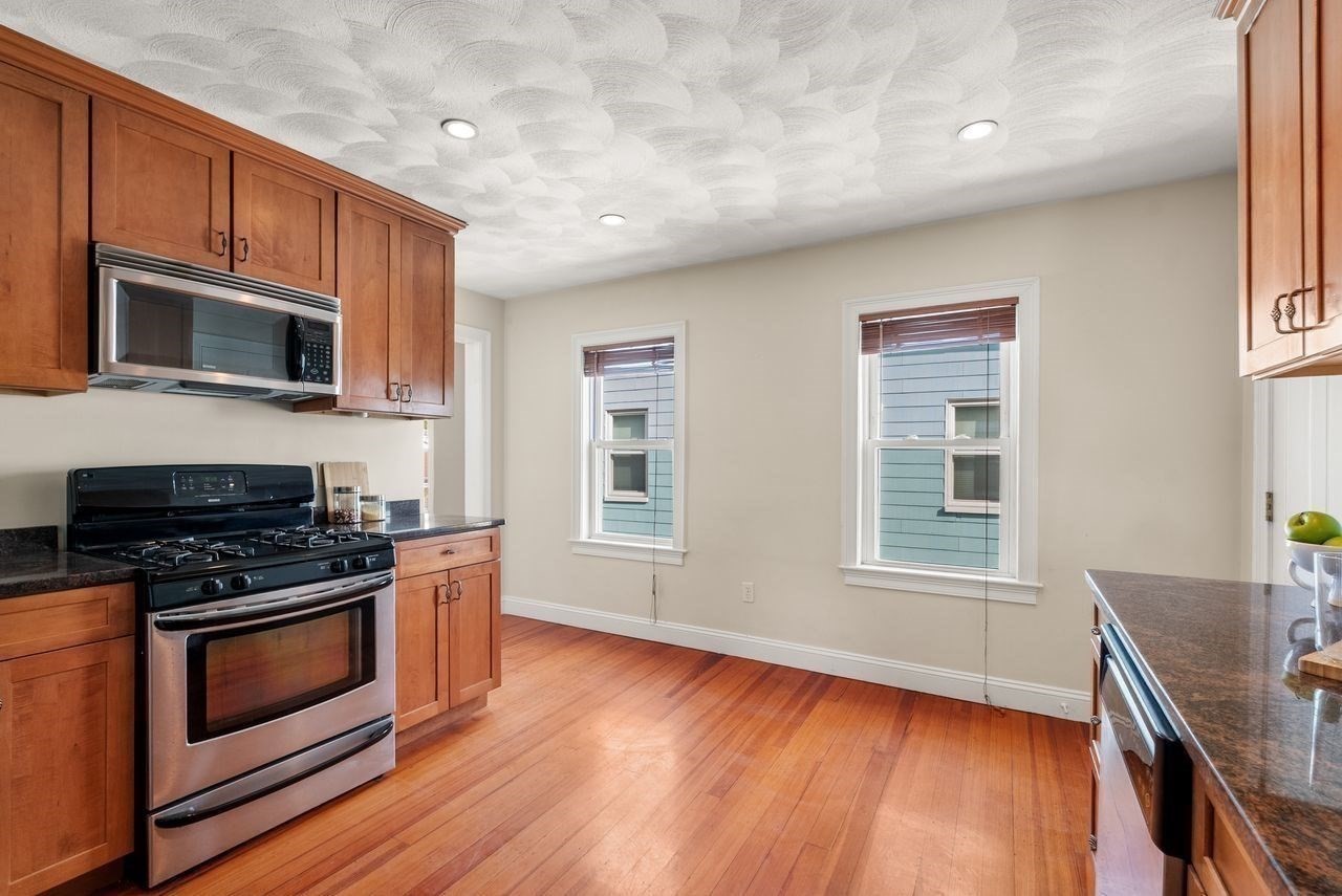 169 Sheridan Ave # 3 Property Photo 10