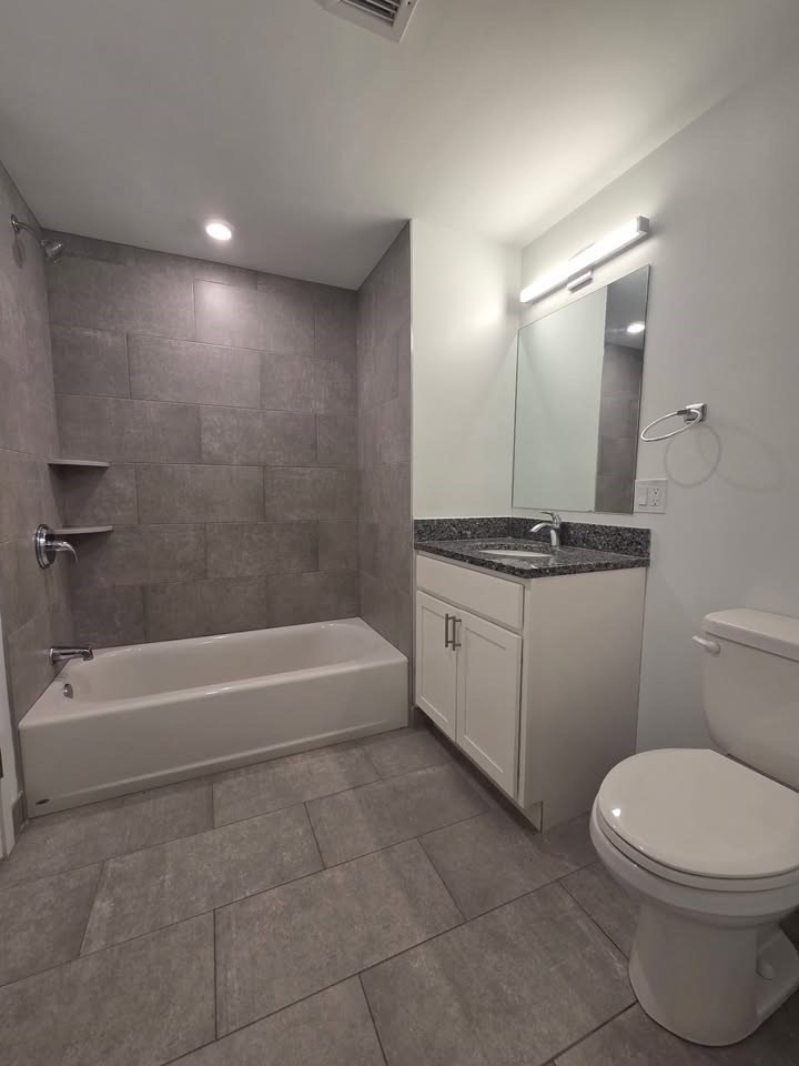 585 Essex St # 621 Property Photo 6