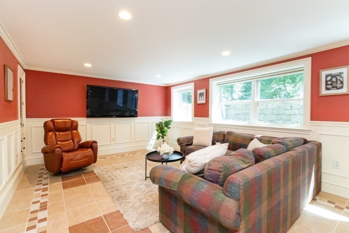30 Sarah St Property Photo 32