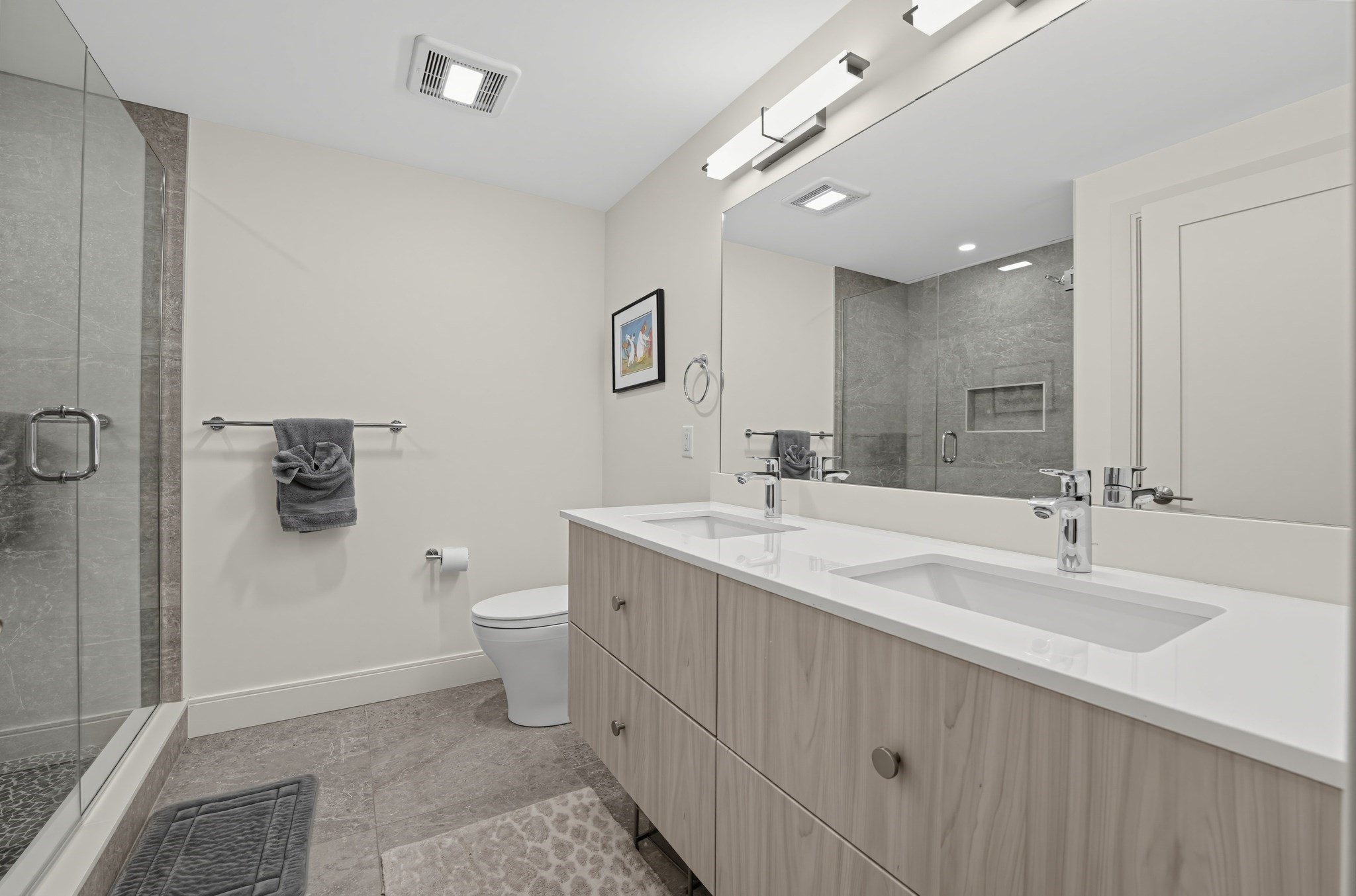 765 E 3rd St # 406 Property Photo 12