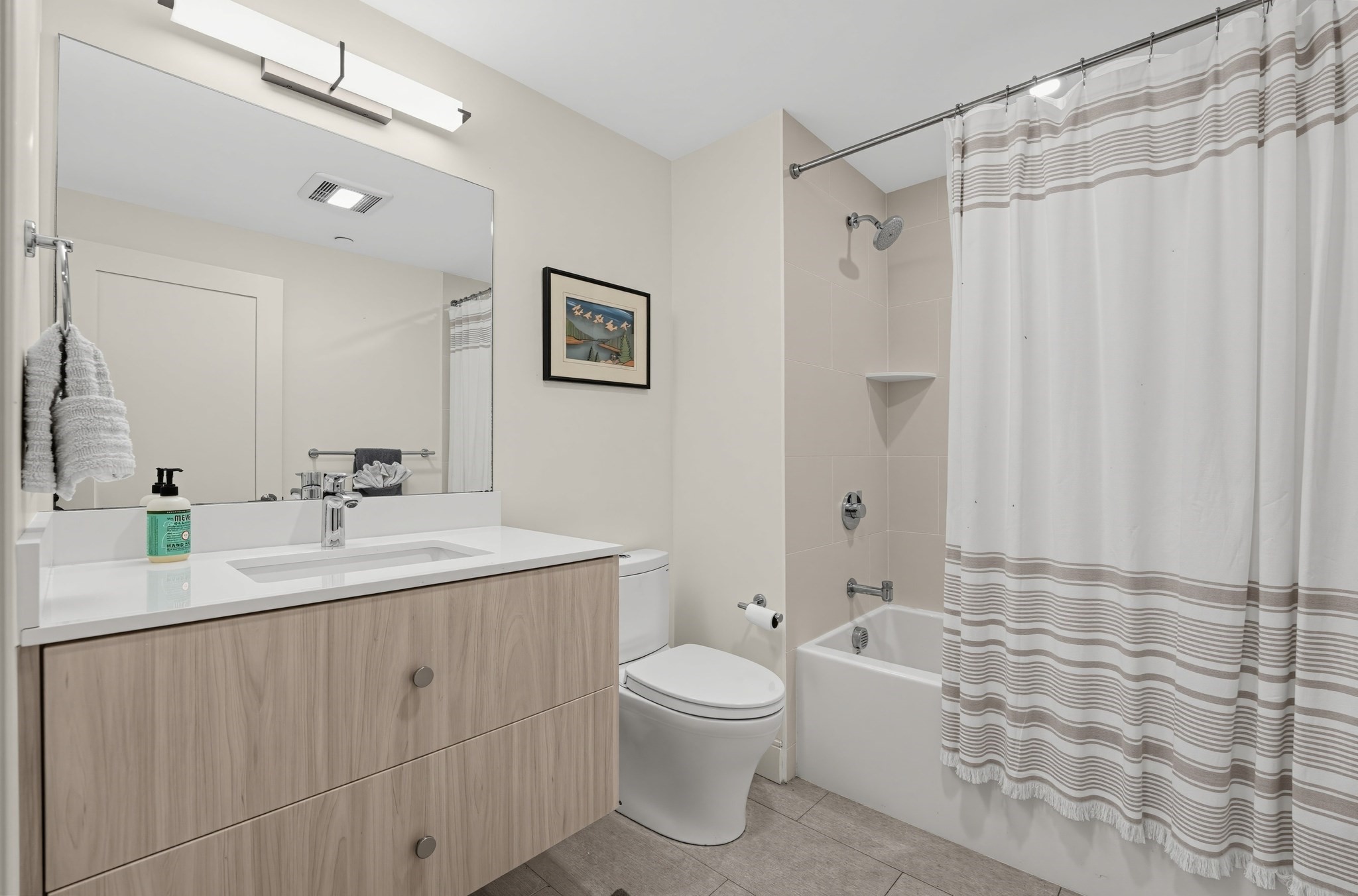 765 E 3rd St # 406 Property Photo 15