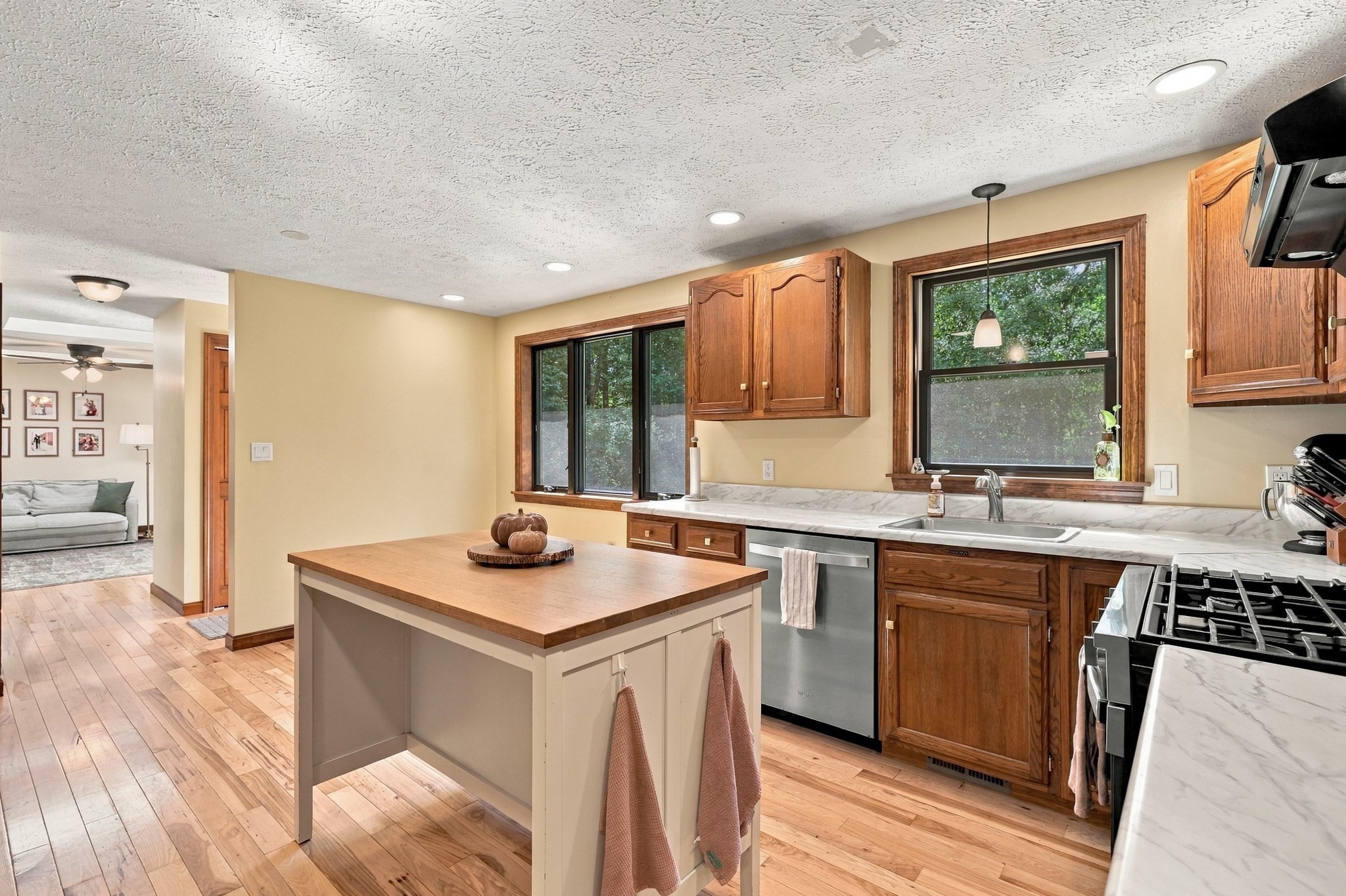 60 Bailey Road Property Photo 11
