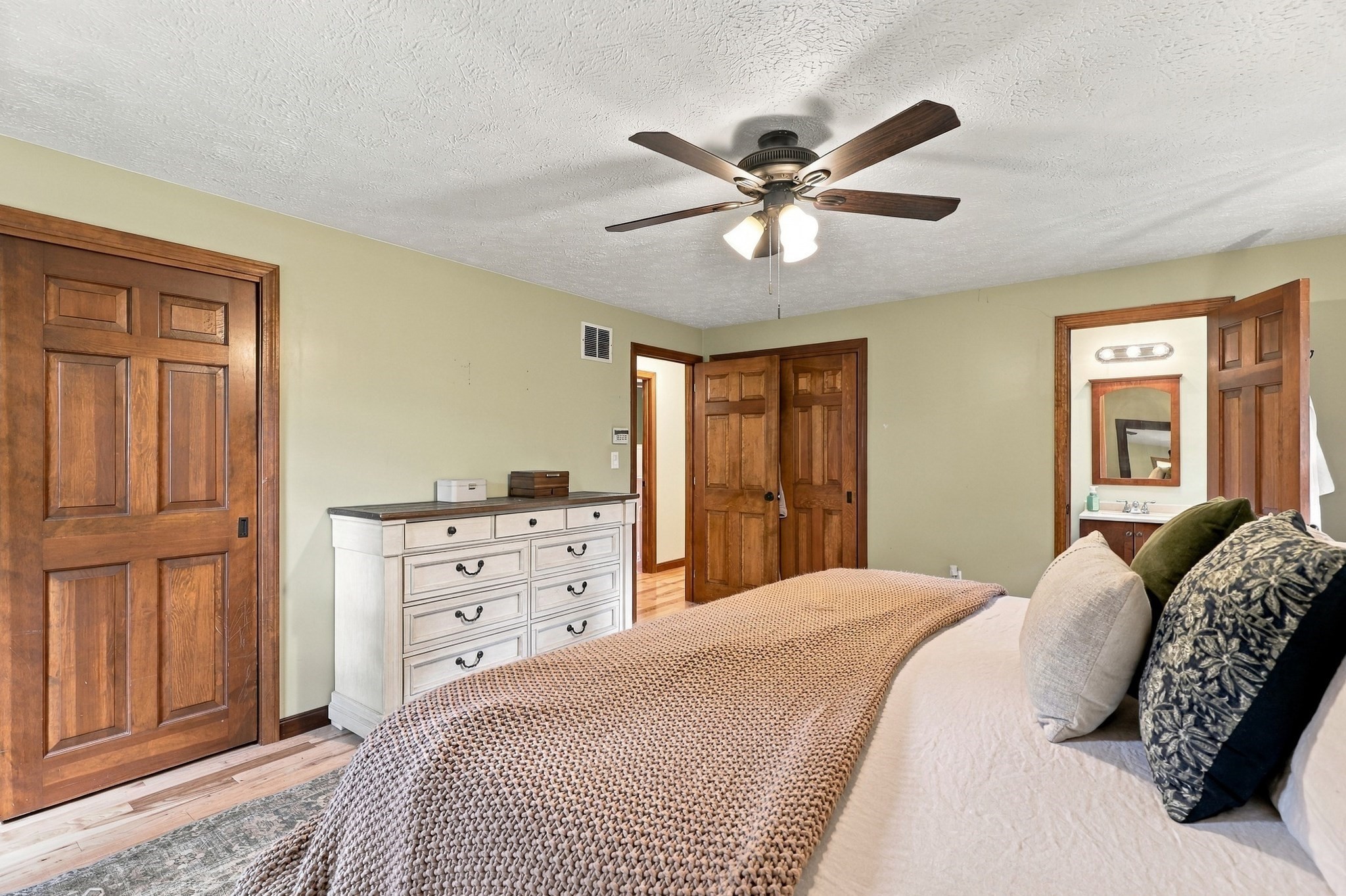 60 Bailey Road Property Photo 23