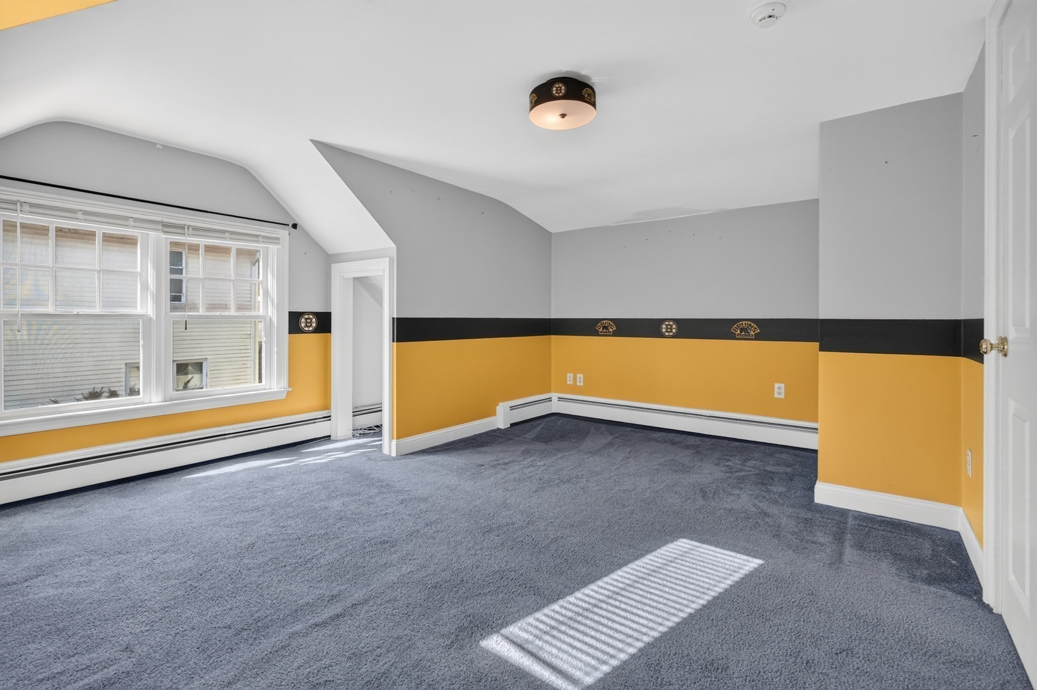 10 Stanton St Property Photo 13