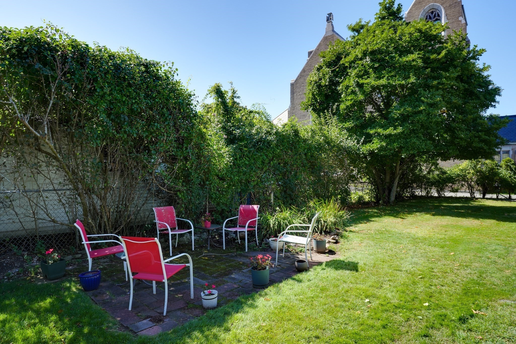 155 White St Property Photo 4