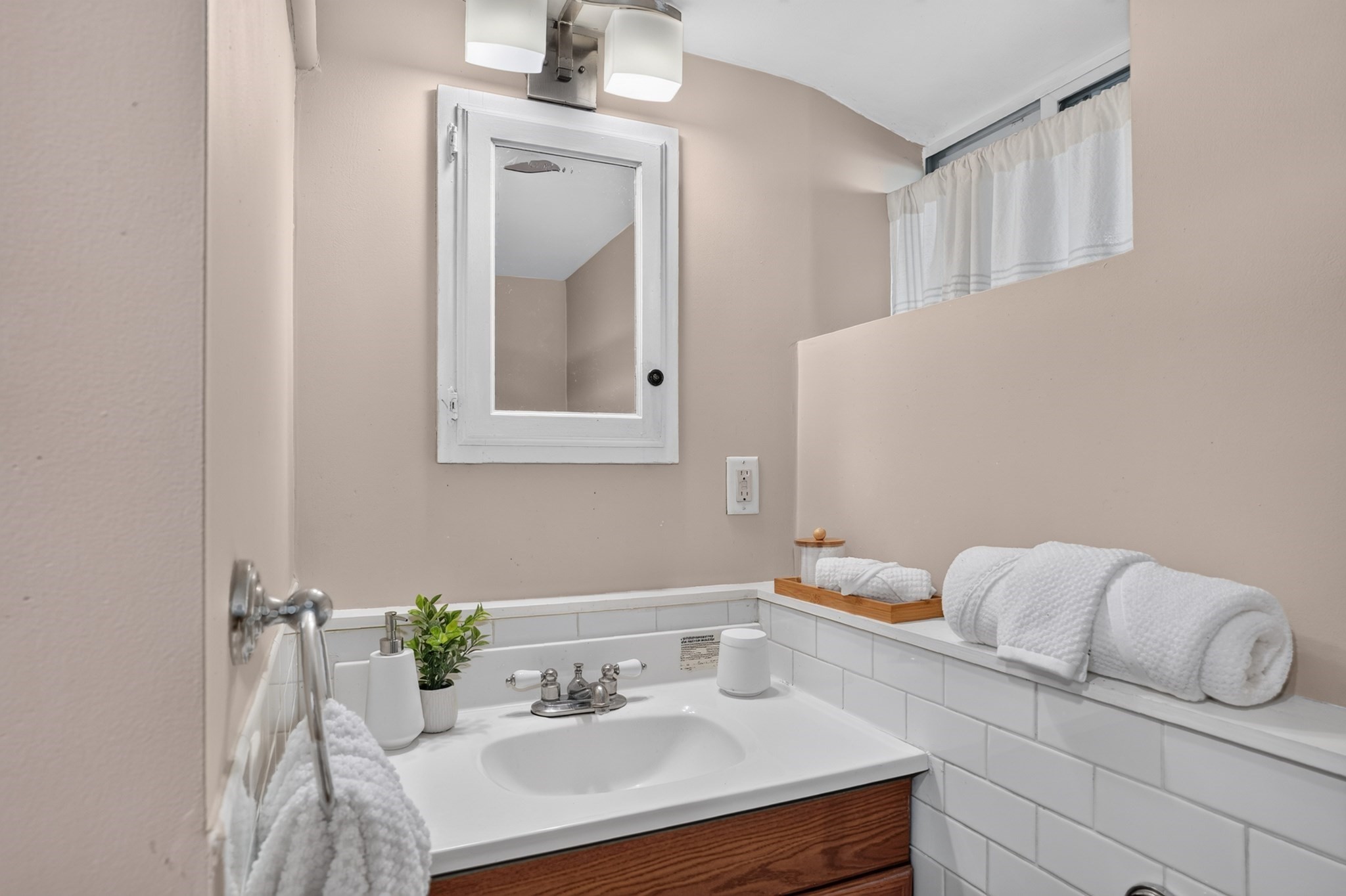 155 White St Property Photo 21