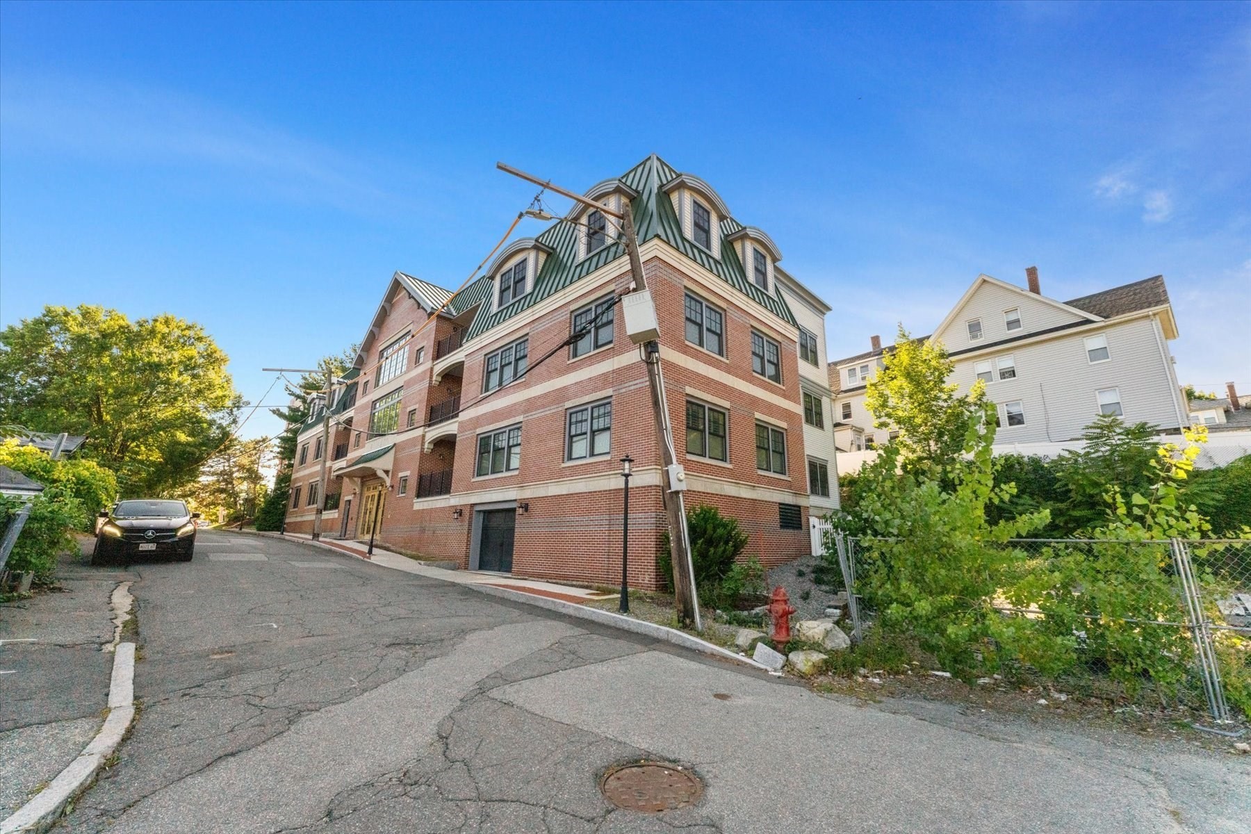 36 Elmwood Ave # 11 Property Photo 6