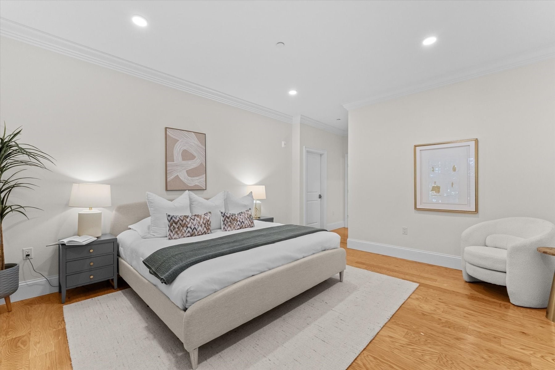 36 Elmwood Ave # 11 Property Photo 16
