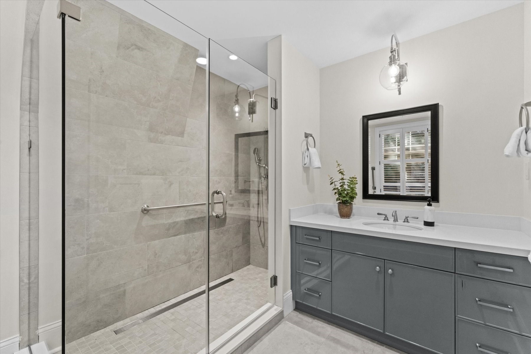 36 Elmwood Ave # 11 Property Photo 31