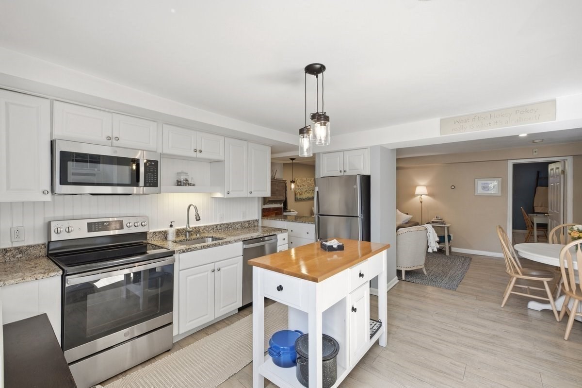 60 Guernsey St. # 1 Property Photo 6