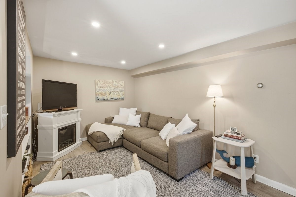 60 Guernsey St. # 1 Property Photo 12