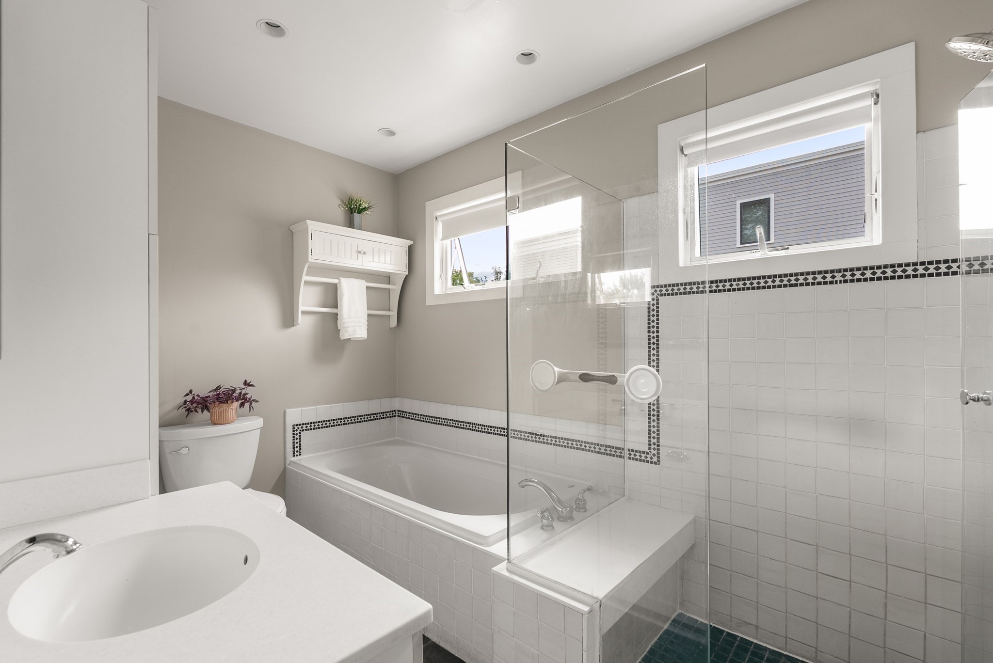 33 Fenno Street Property Photo 17