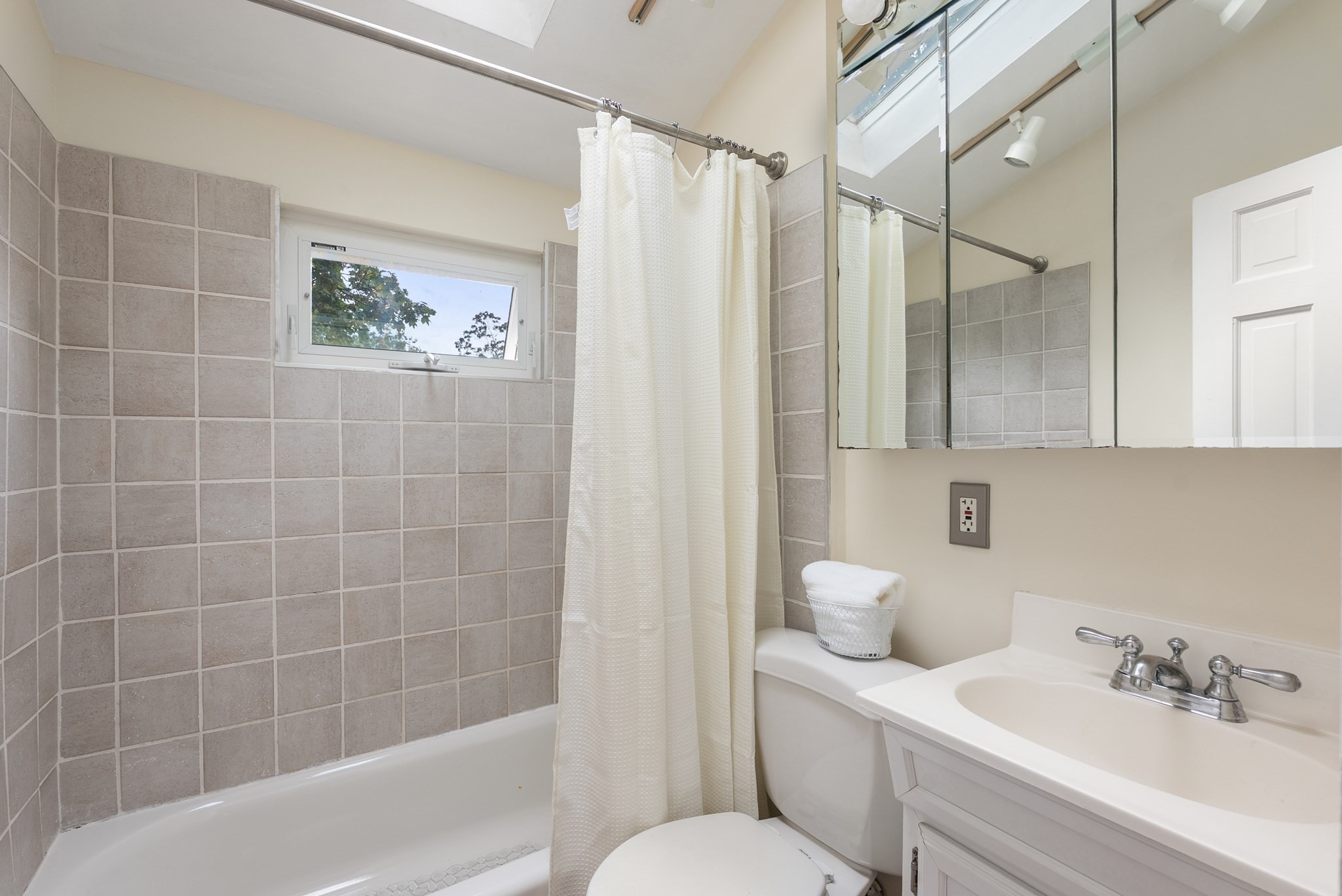 33 Fenno Street Property Photo 20